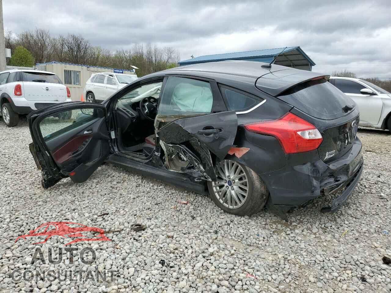 FORD FOCUS 2014 - 1FADP3N26EL422195