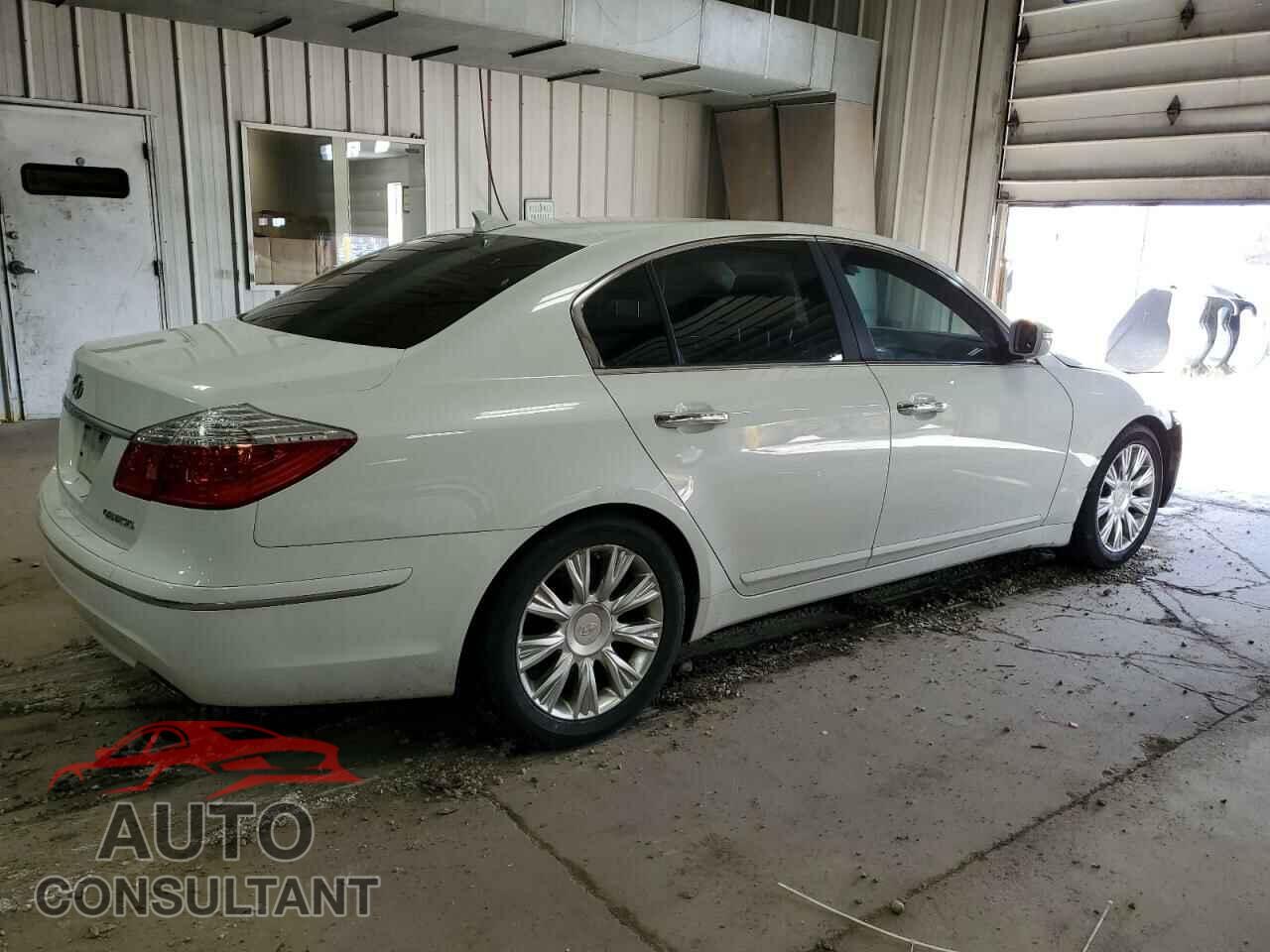 HYUNDAI GENESIS 2010 - KMHGC4DE5AU098399