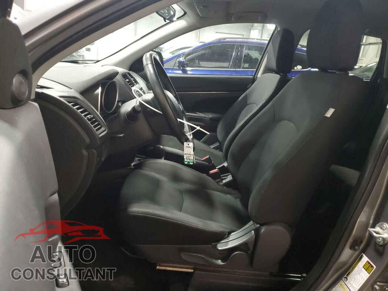 MITSUBISHI OUTLANDER 2015 - 4A4AR3AU5FE008483