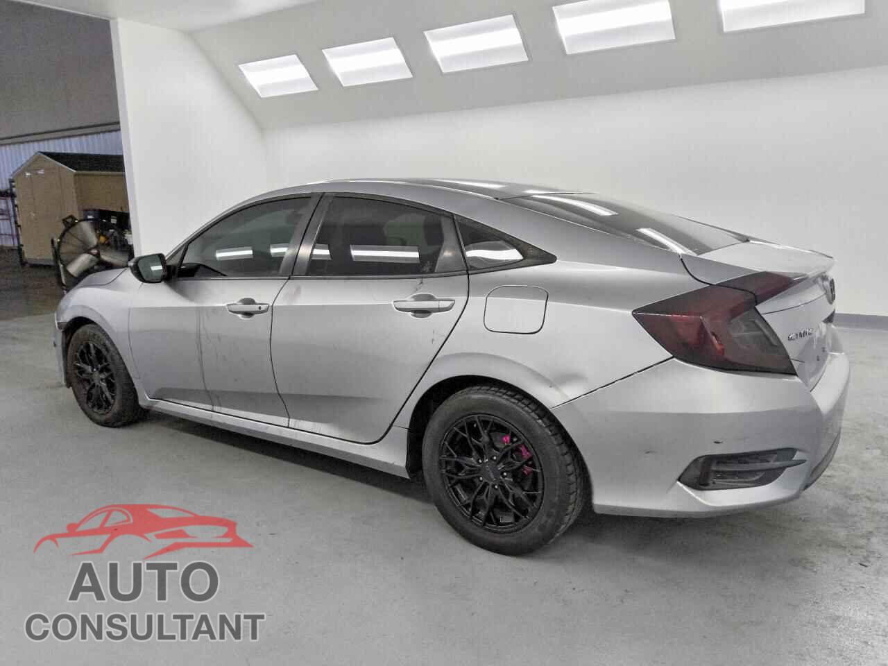 HONDA CIVIC 2018 - 2HGFC2F55JH546596