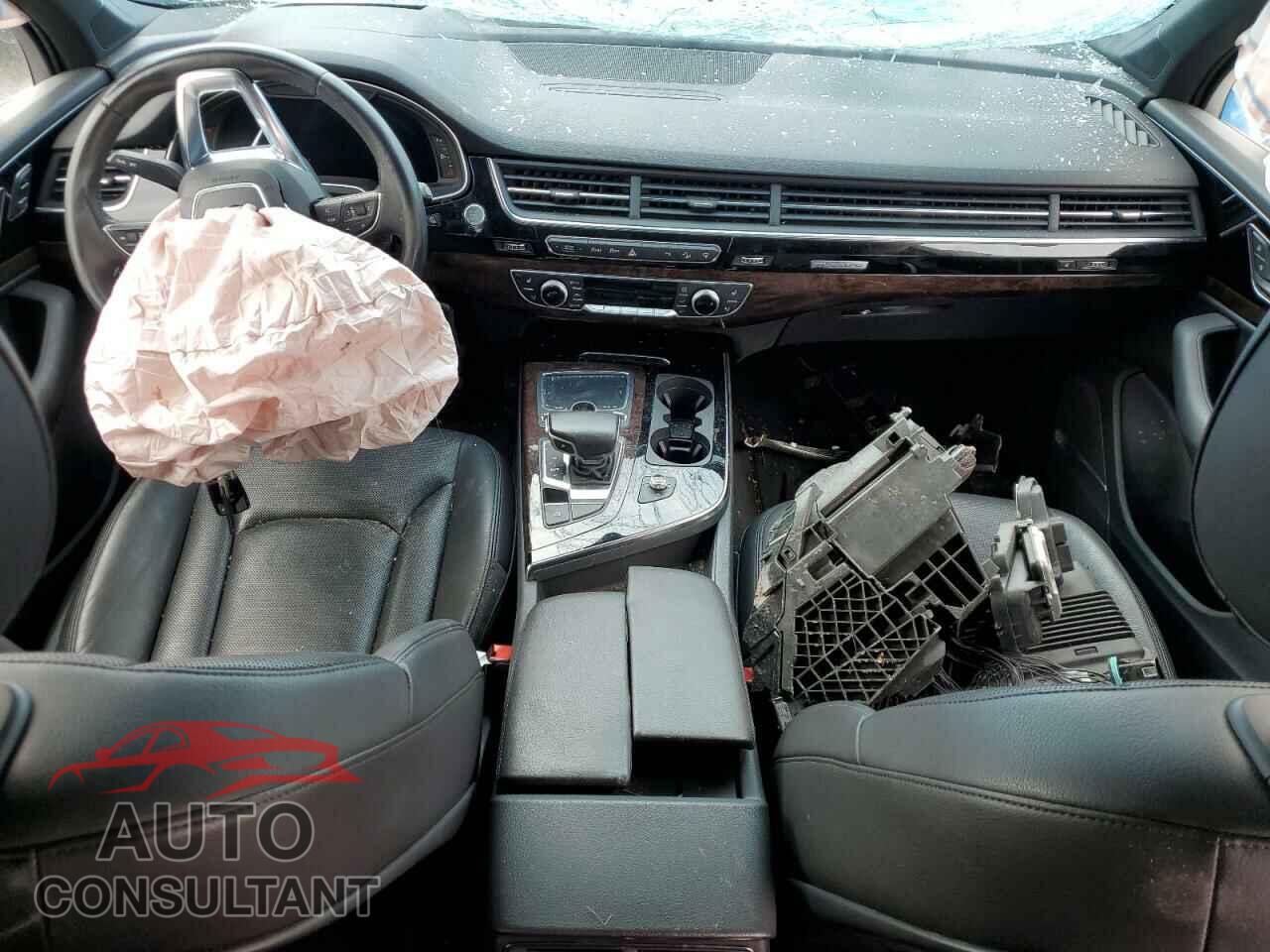 AUDI Q7 2017 - WA1VAAF71HD010192