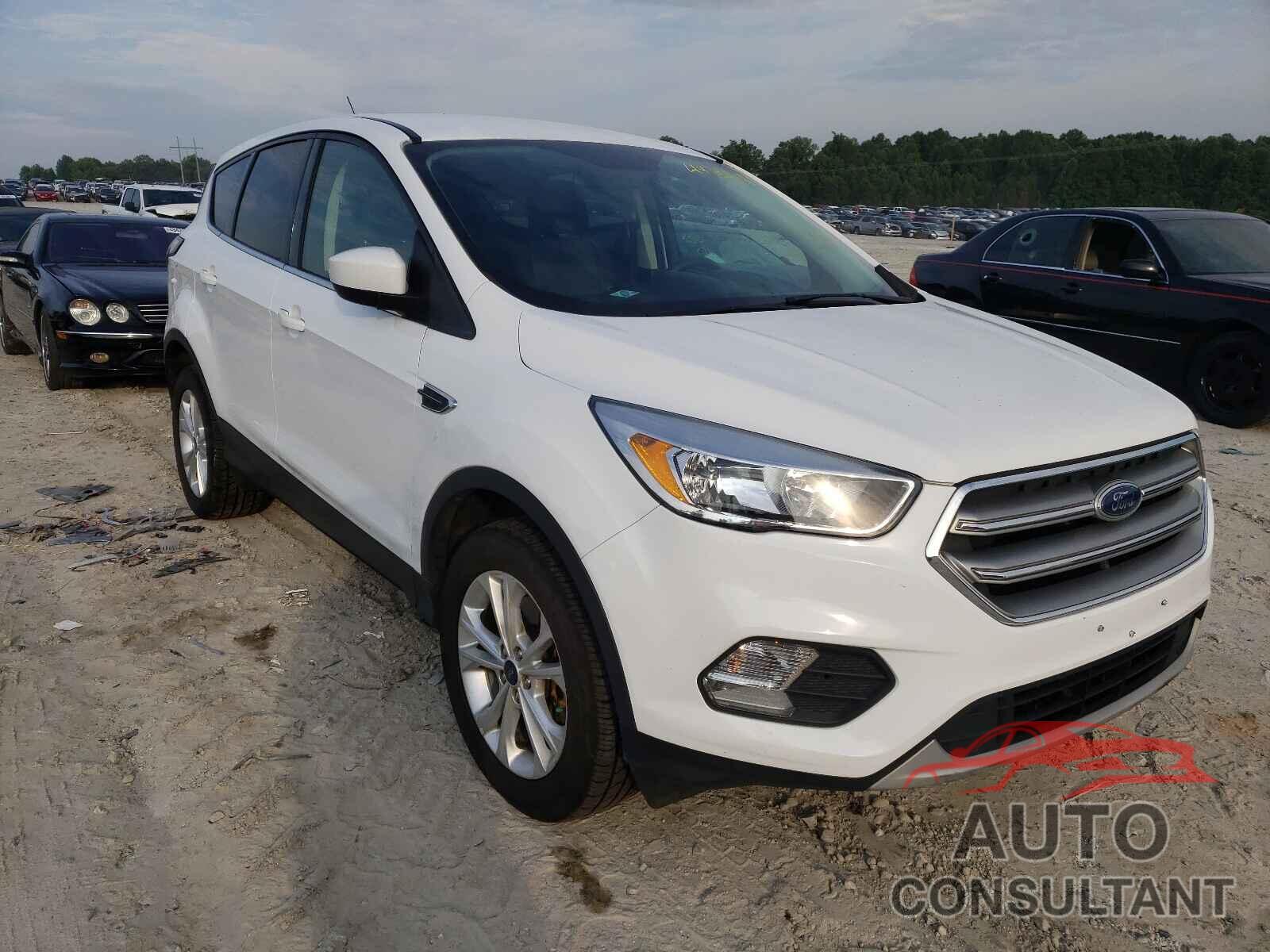 FORD ESCAPE 2017 - 1FMCU9GD0HUE49435
