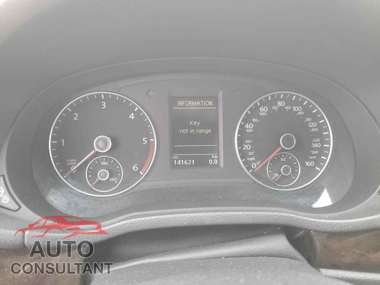 VOLKSWAGEN PASSAT 2015 - 1VWCV7A39FC082332