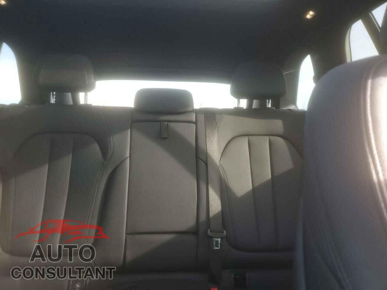 BMW X5 2020 - 5UXCR6C05L9B56165