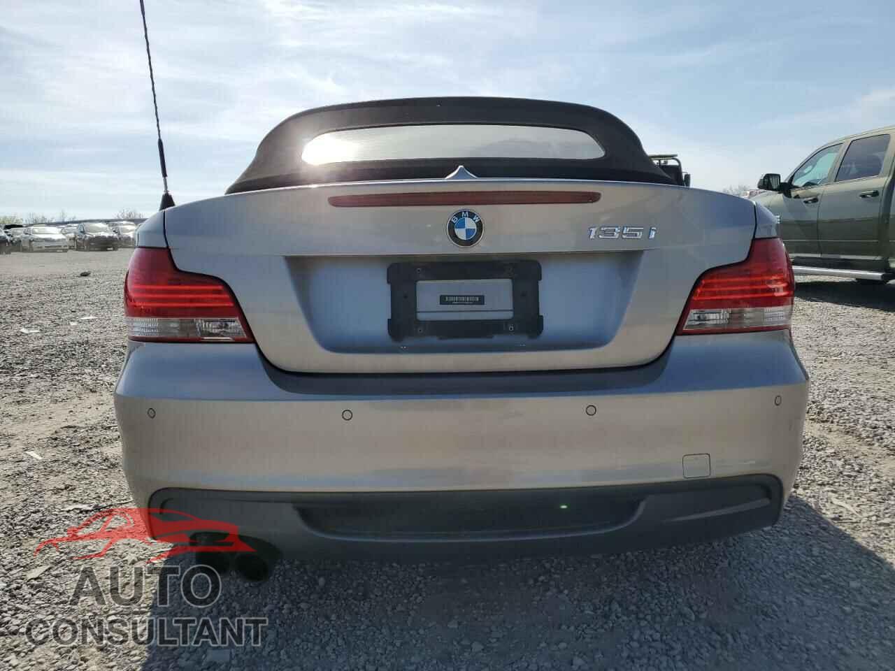 BMW 1 SERIES 2013 - WBAUN7C59DVM28142