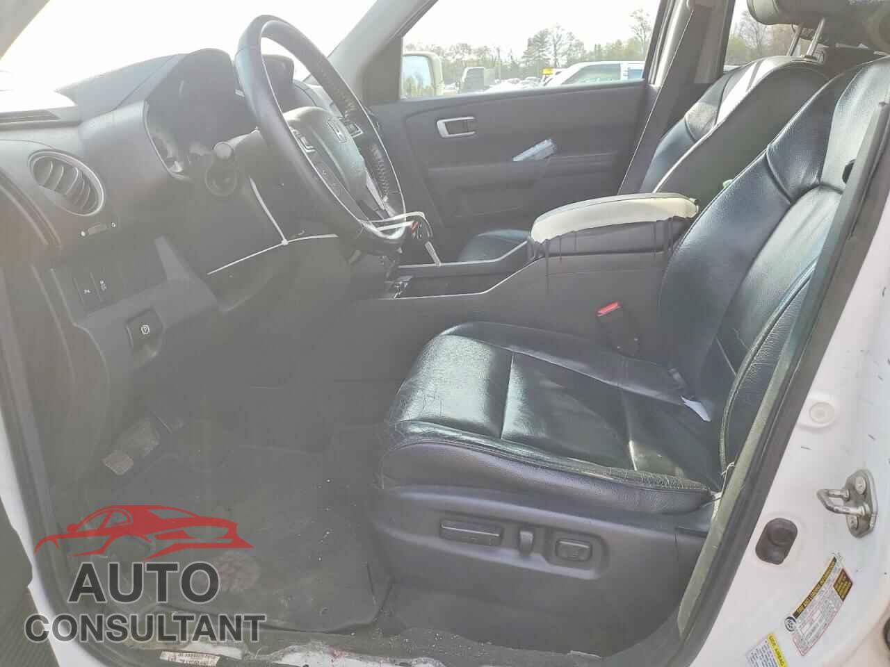 HONDA PILOT 2012 - 5FNYF4H98CB012978