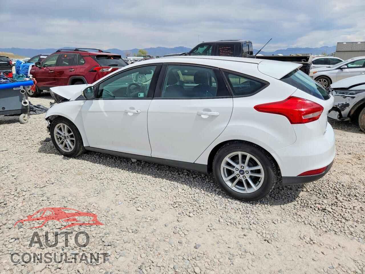 FORD FOCUS 2015 - 1FADP3K28FL263685