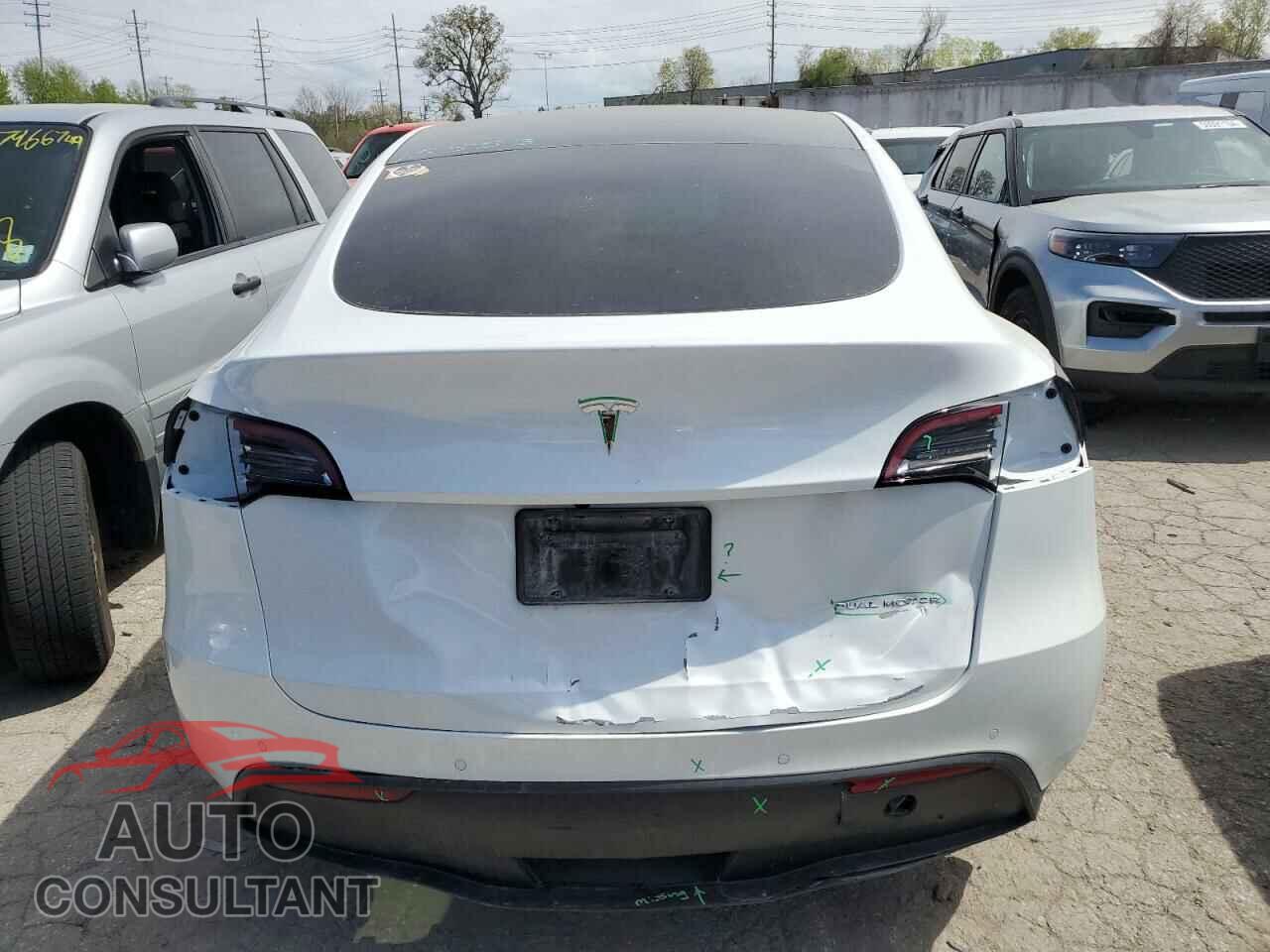 TESLA MODEL Y 2022 - 7SAYGDEE7NF327209