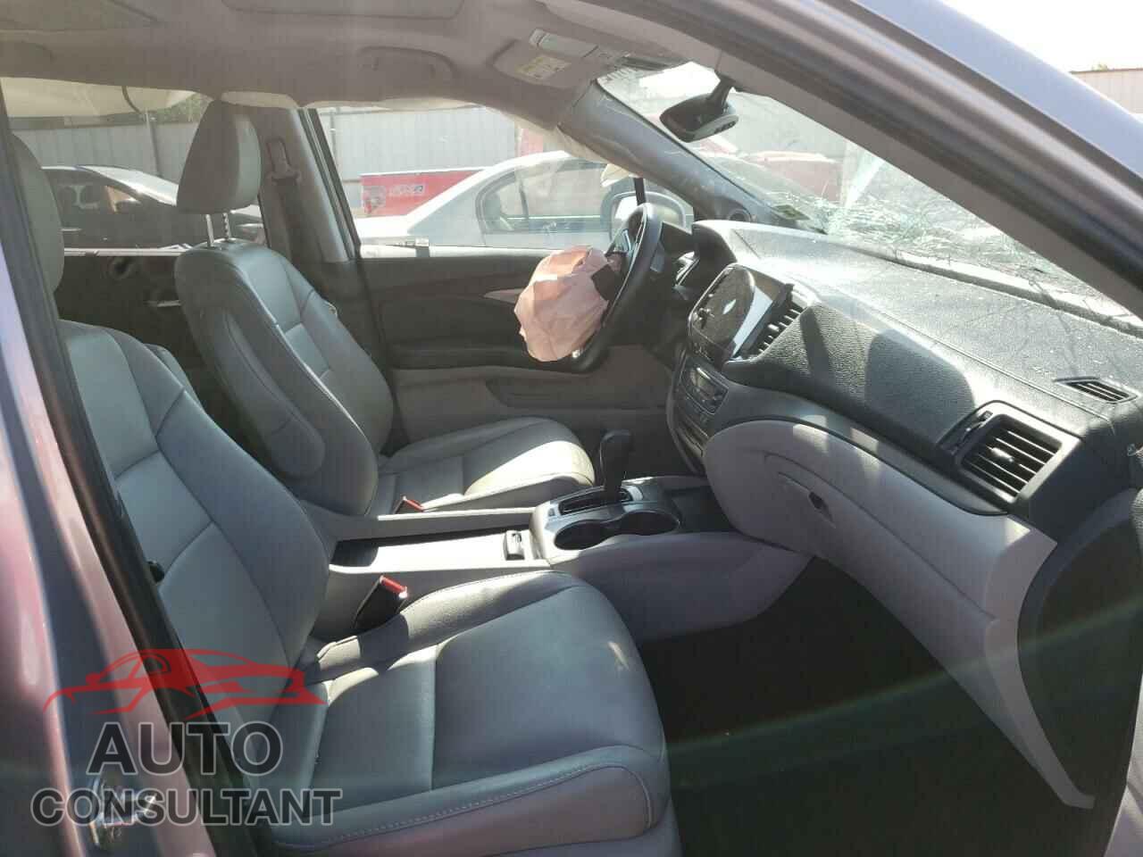 HONDA PILOT 2019 - 5FNYF6H40KB045360