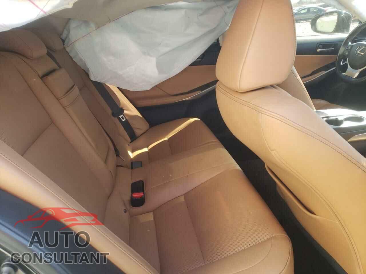 LEXUS IS 2017 - JTHCM1D27H5016373