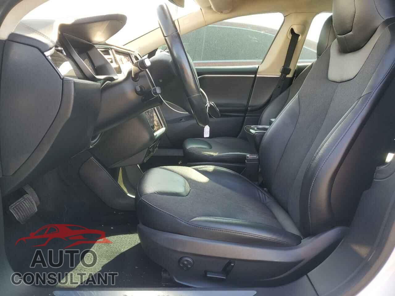 TESLA MODEL S 2016 - 5YJSA1E2XGF122852