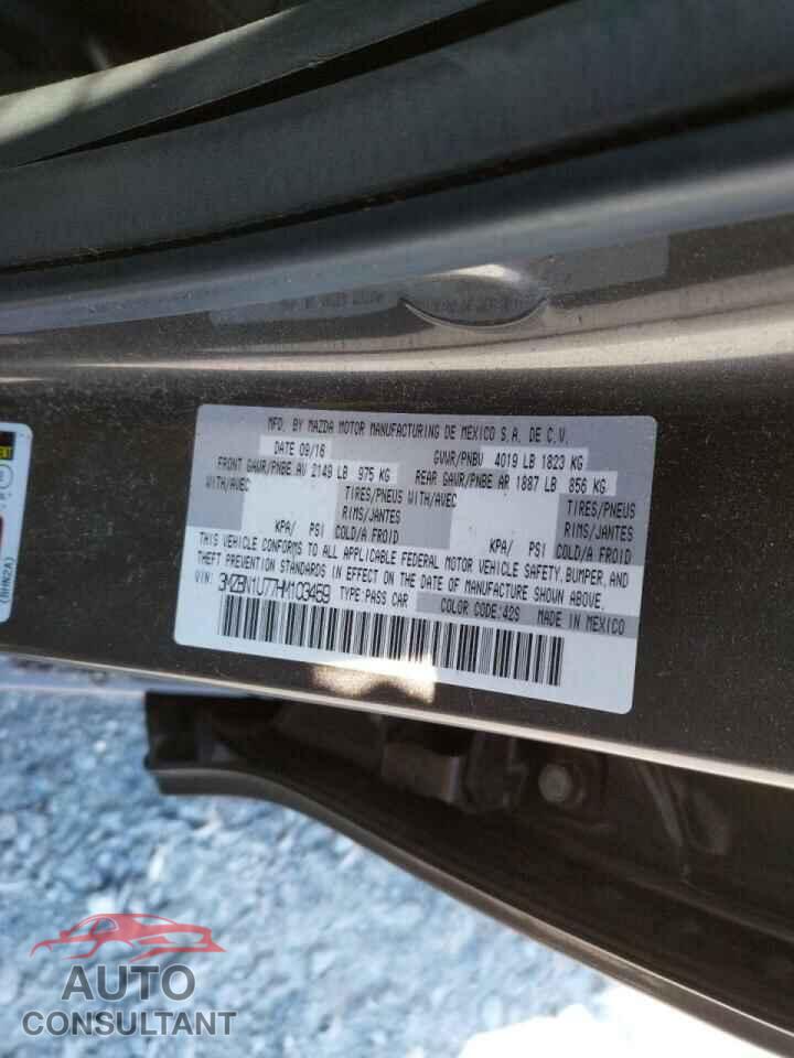 MAZDA 3 2017 - 3MZBN1U77HM103459