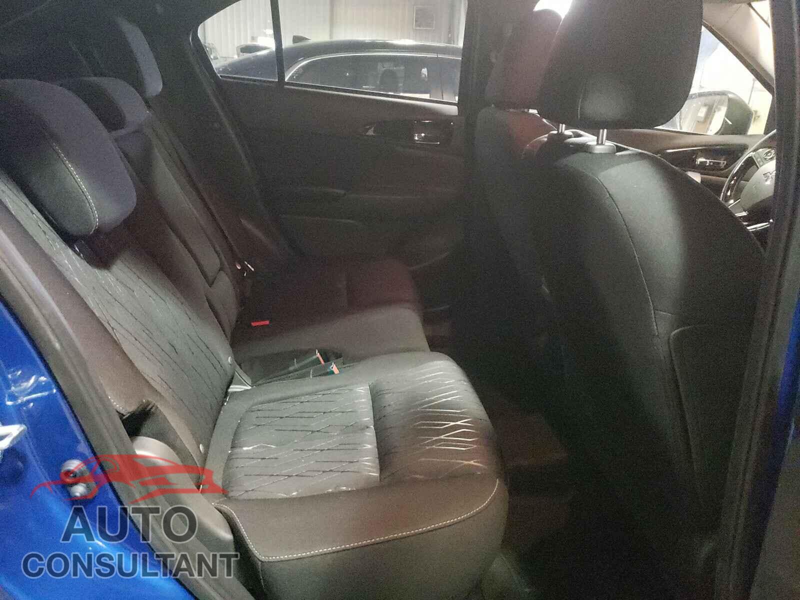 MITSUBISHI ECLIPSE 2019 - JA4AT5AA5KZ024304