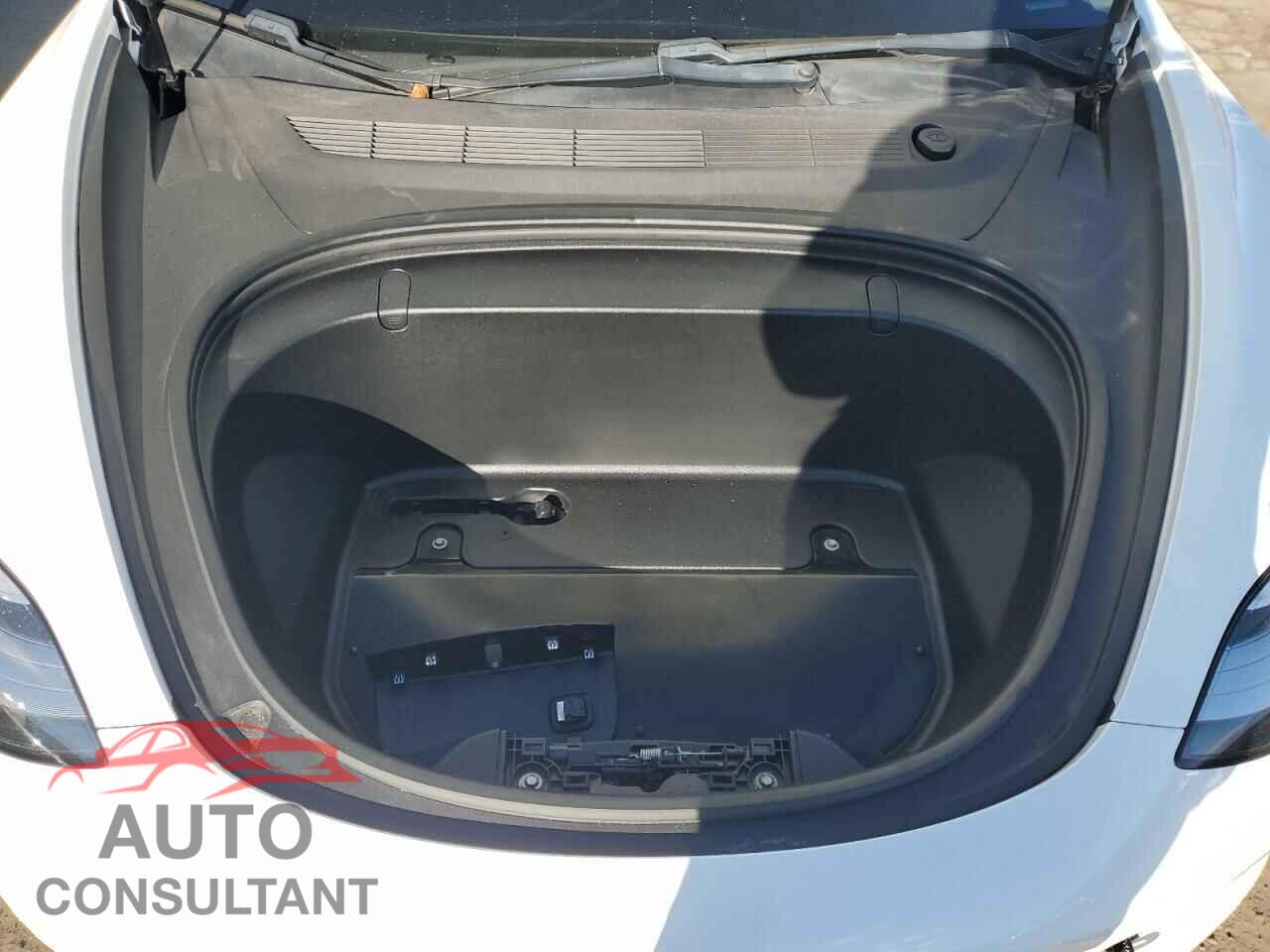 TESLA MODEL 3 2018 - 5YJ3E1EBXJF135536