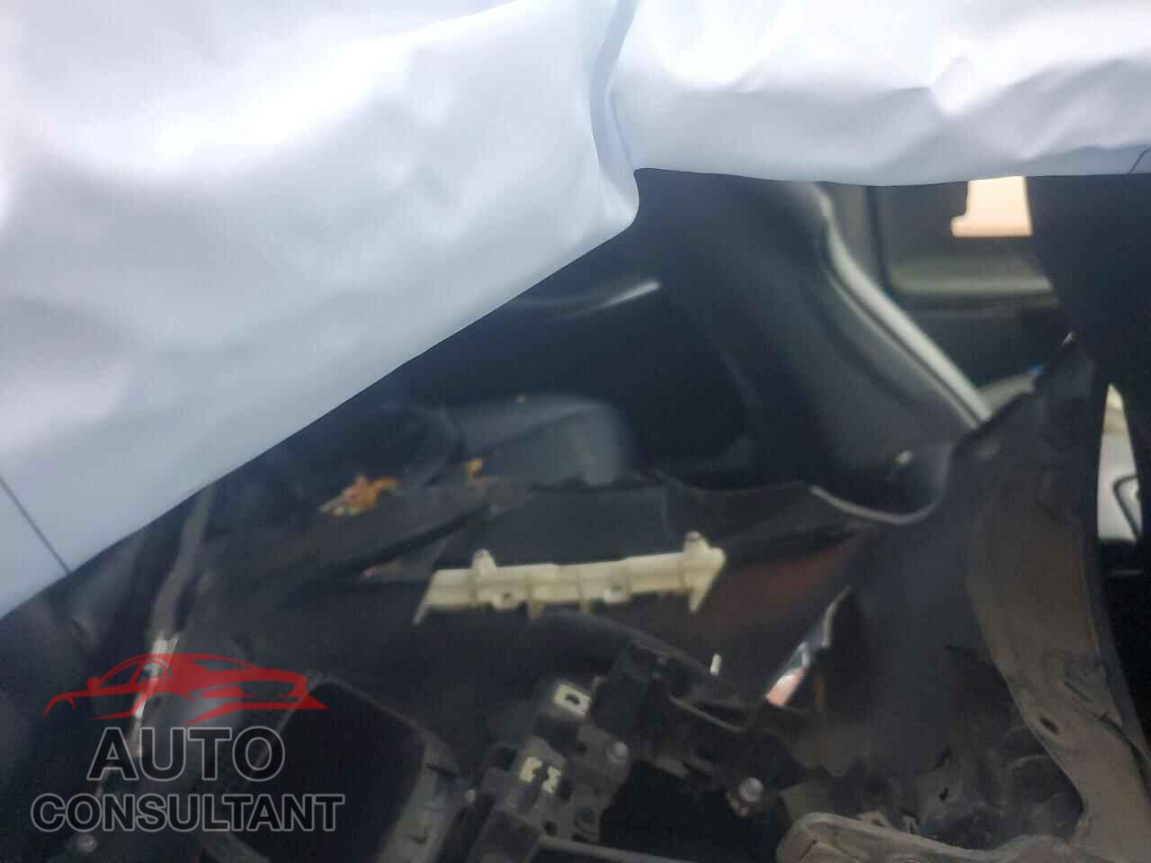 LEXUS IS 2015 - JTHCF1D27F5028045