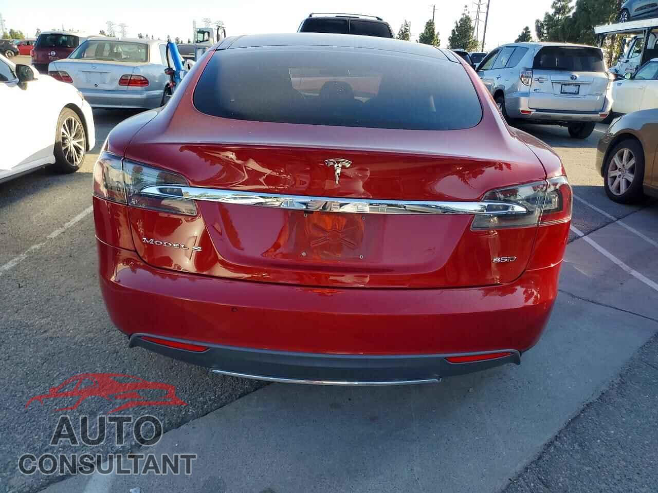TESLA MODEL S 2015 - 5YJSA1E20FF117450