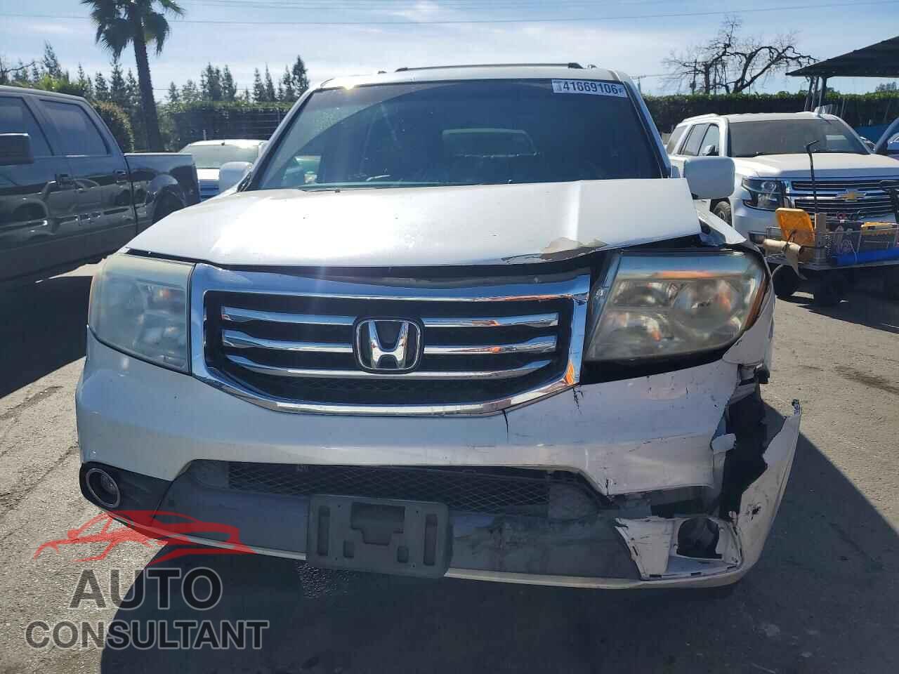 HONDA PILOT 2012 - 5FNYF4H96CB080423