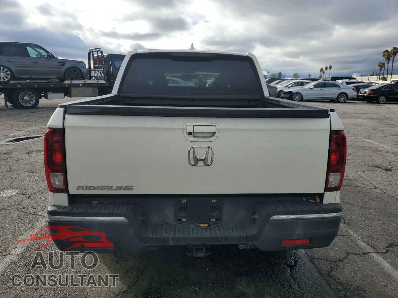 HONDA RIDGELINE 2018 - 5FPYK2F64JB003255