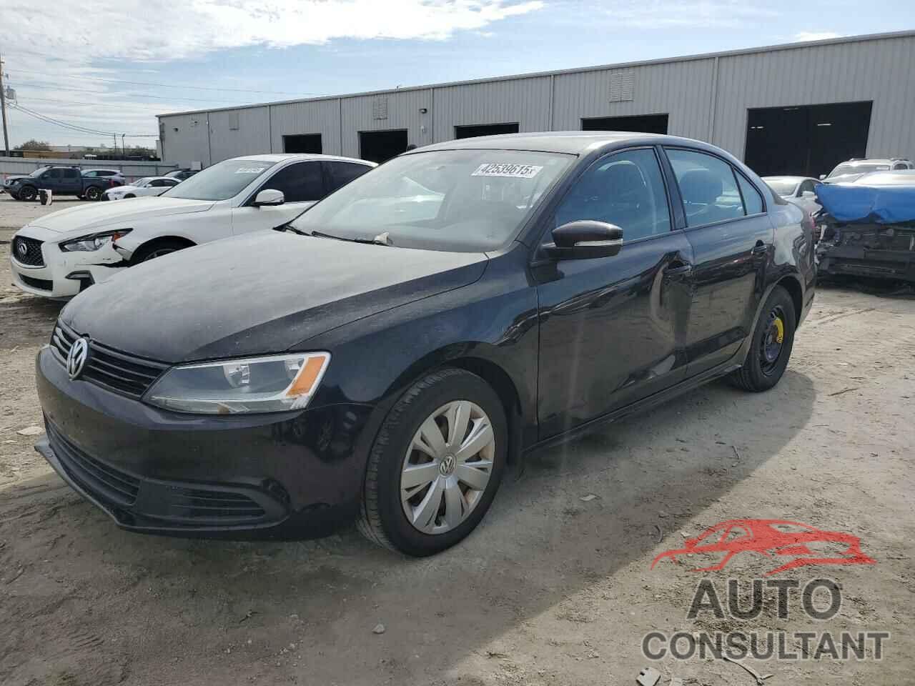 VOLKSWAGEN JETTA 2011 - 3VWDZ7AJ2BM352713