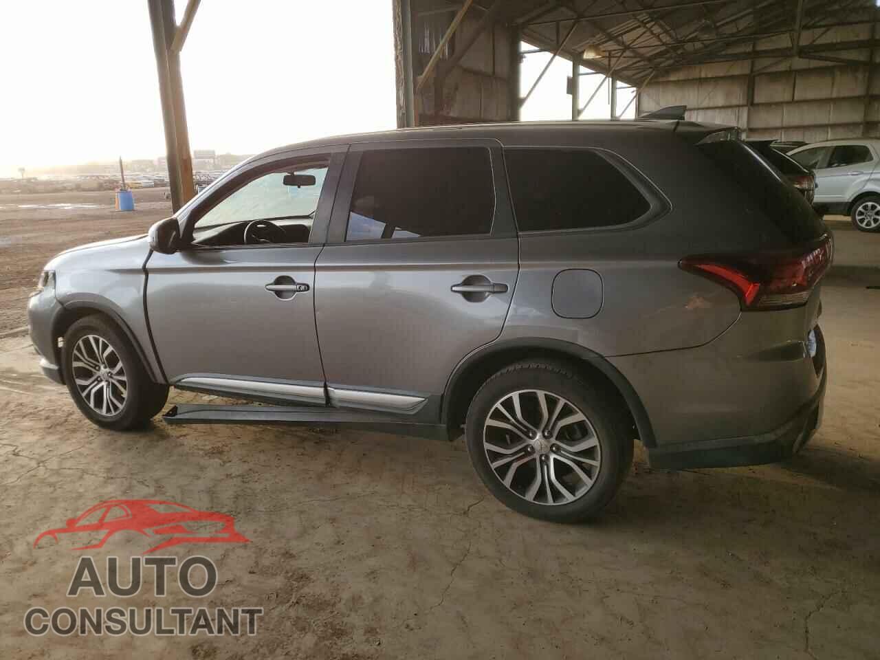 MITSUBISHI OUTLANDER 2018 - JA4AD3A39JZ016594
