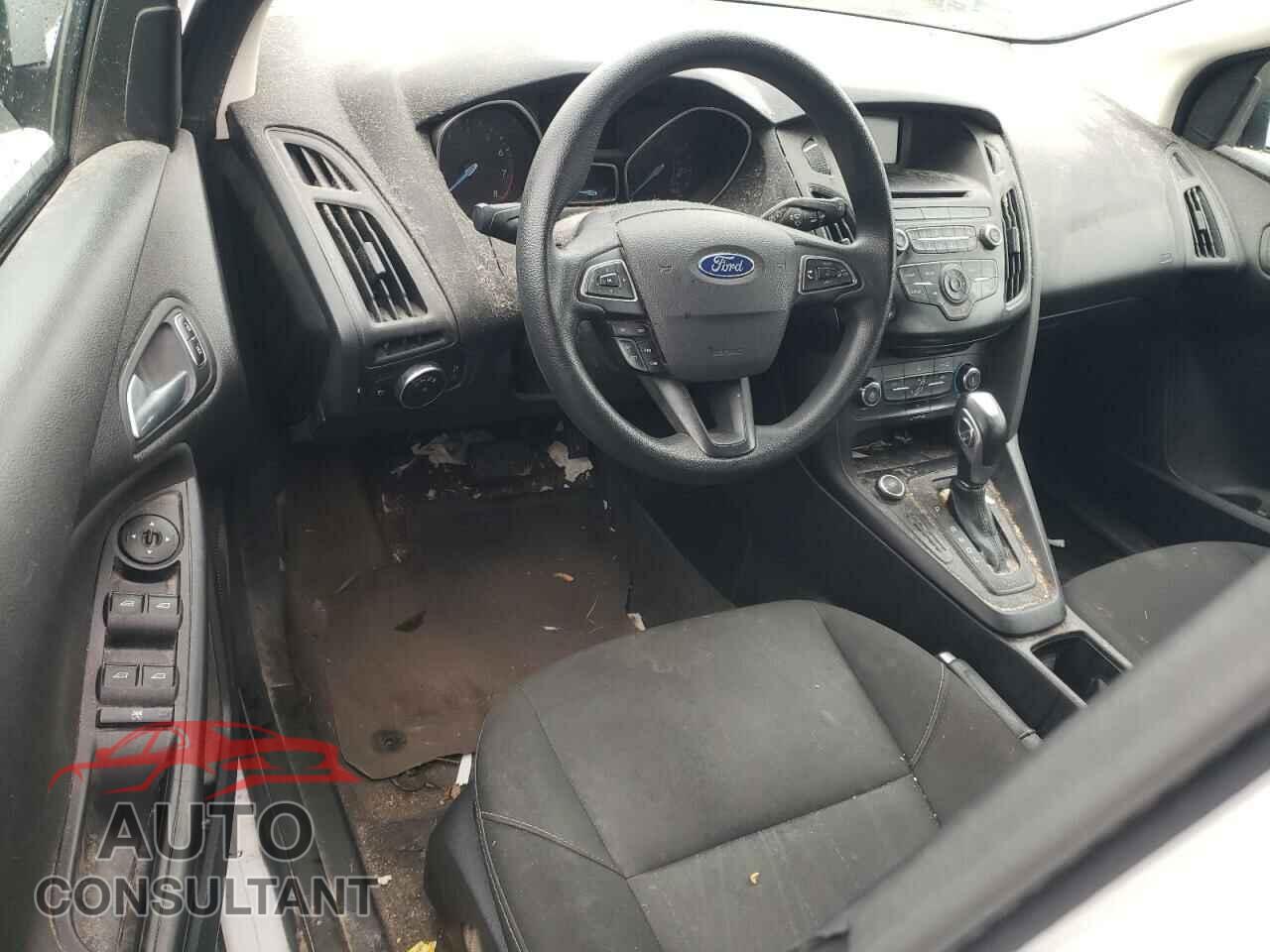 FORD FOCUS 2016 - 1FADP3K2XGL338517