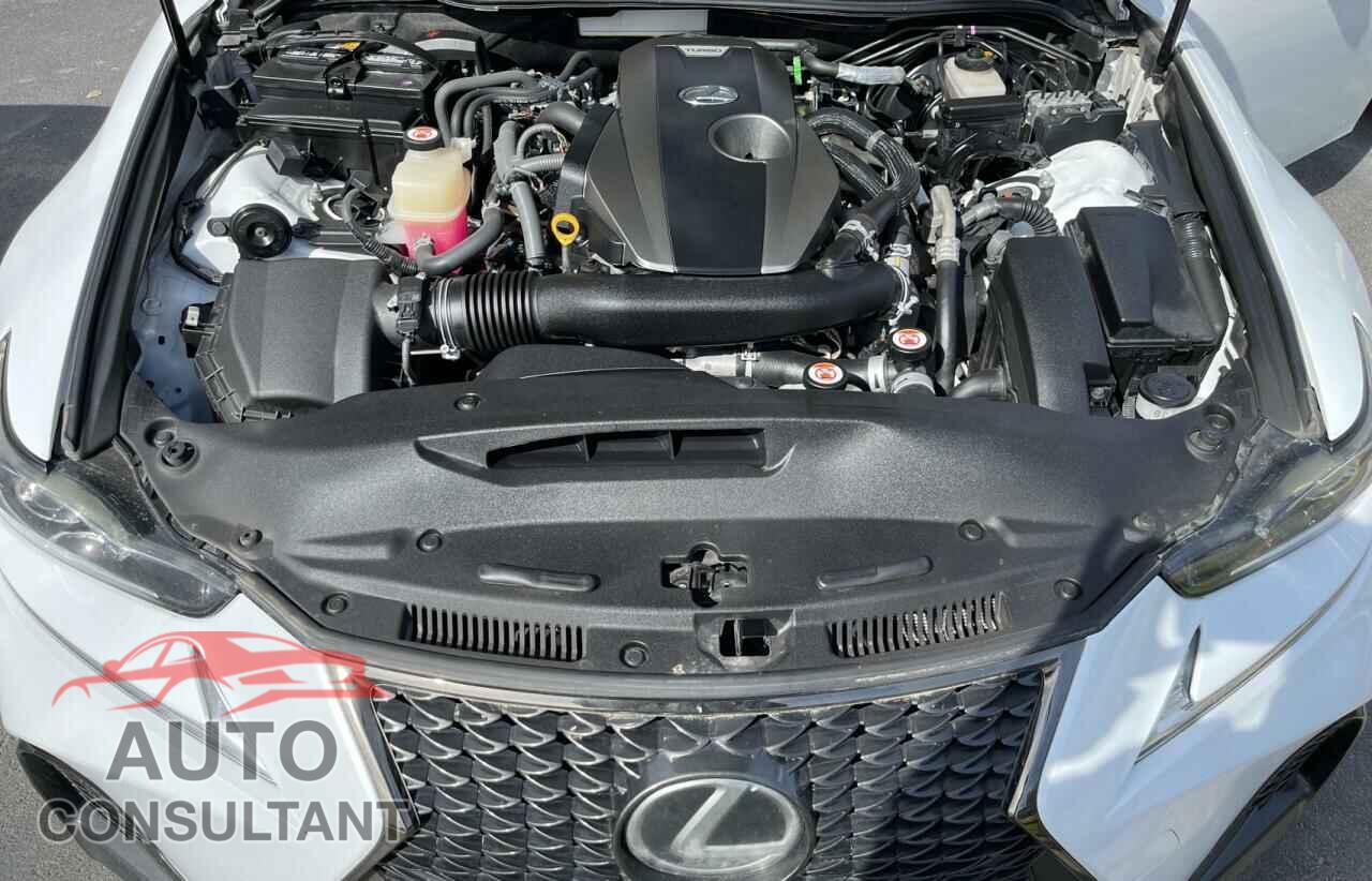 LEXUS IS 2017 - JTHBA1D24H5045365