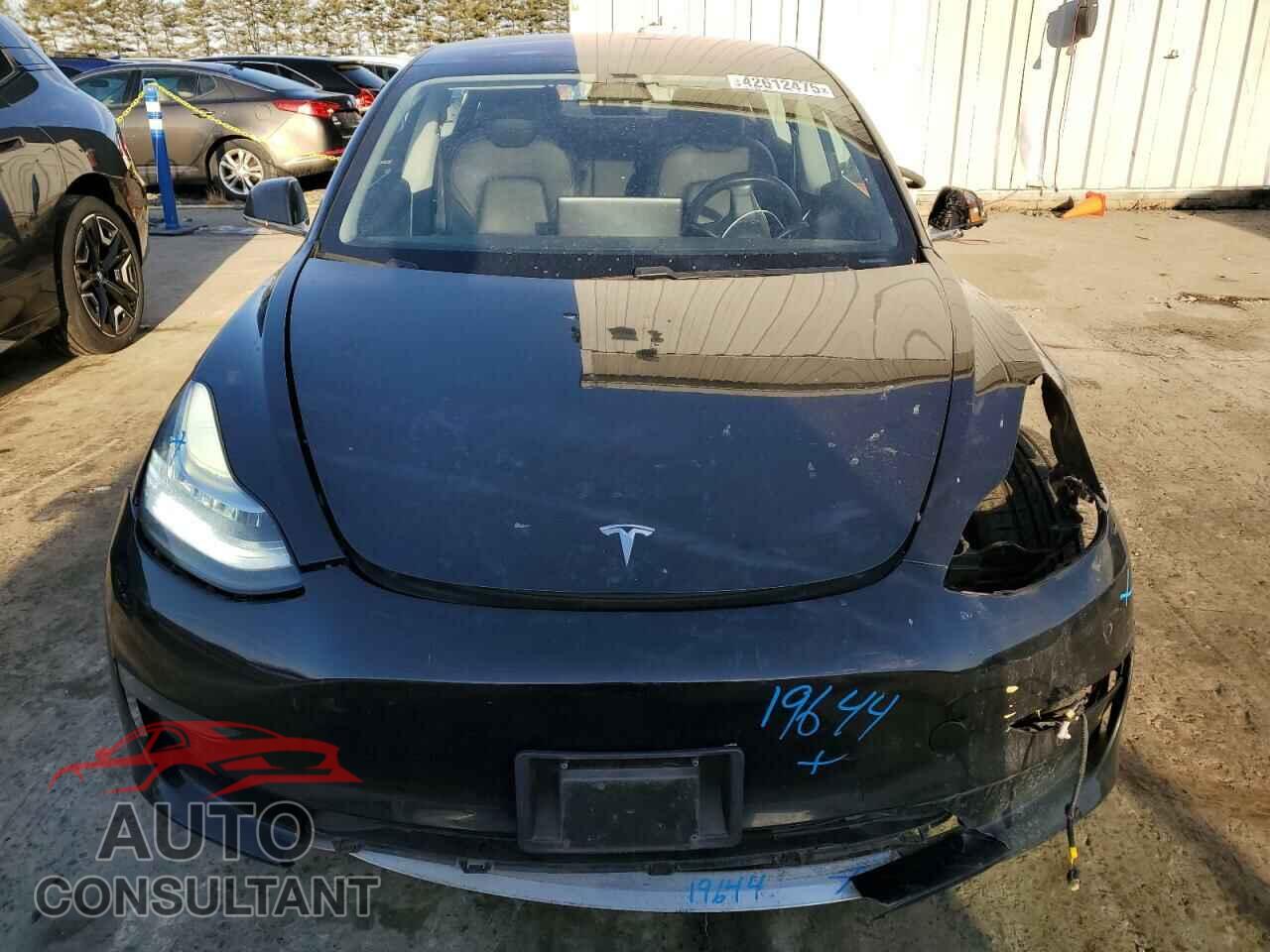 TESLA MODEL 3 2018 - 5YJ3E1EB3JF072005