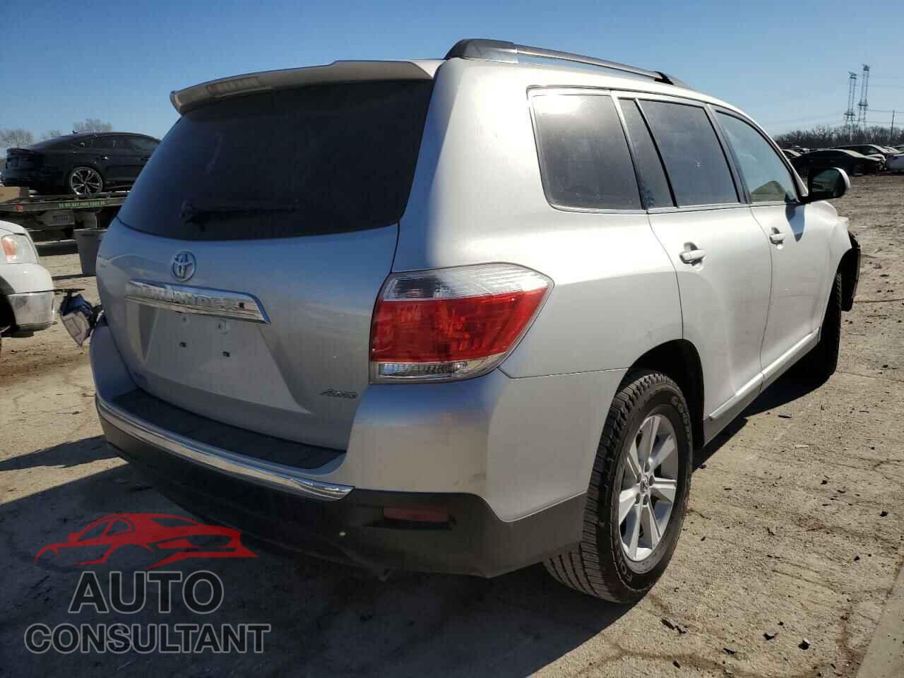 TOYOTA HIGHLANDER 2013 - 5TDBK3EH8DS236918