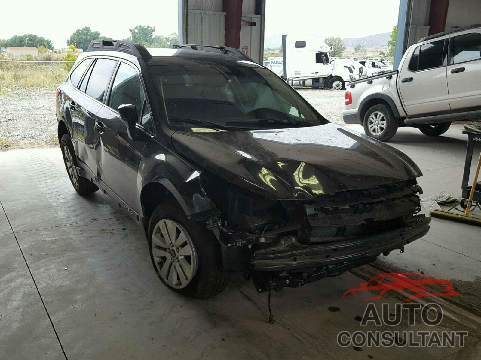 SUBARU OUTBACK 2.5I PREMIUM 2018 - 4S4BSACC4J3220395