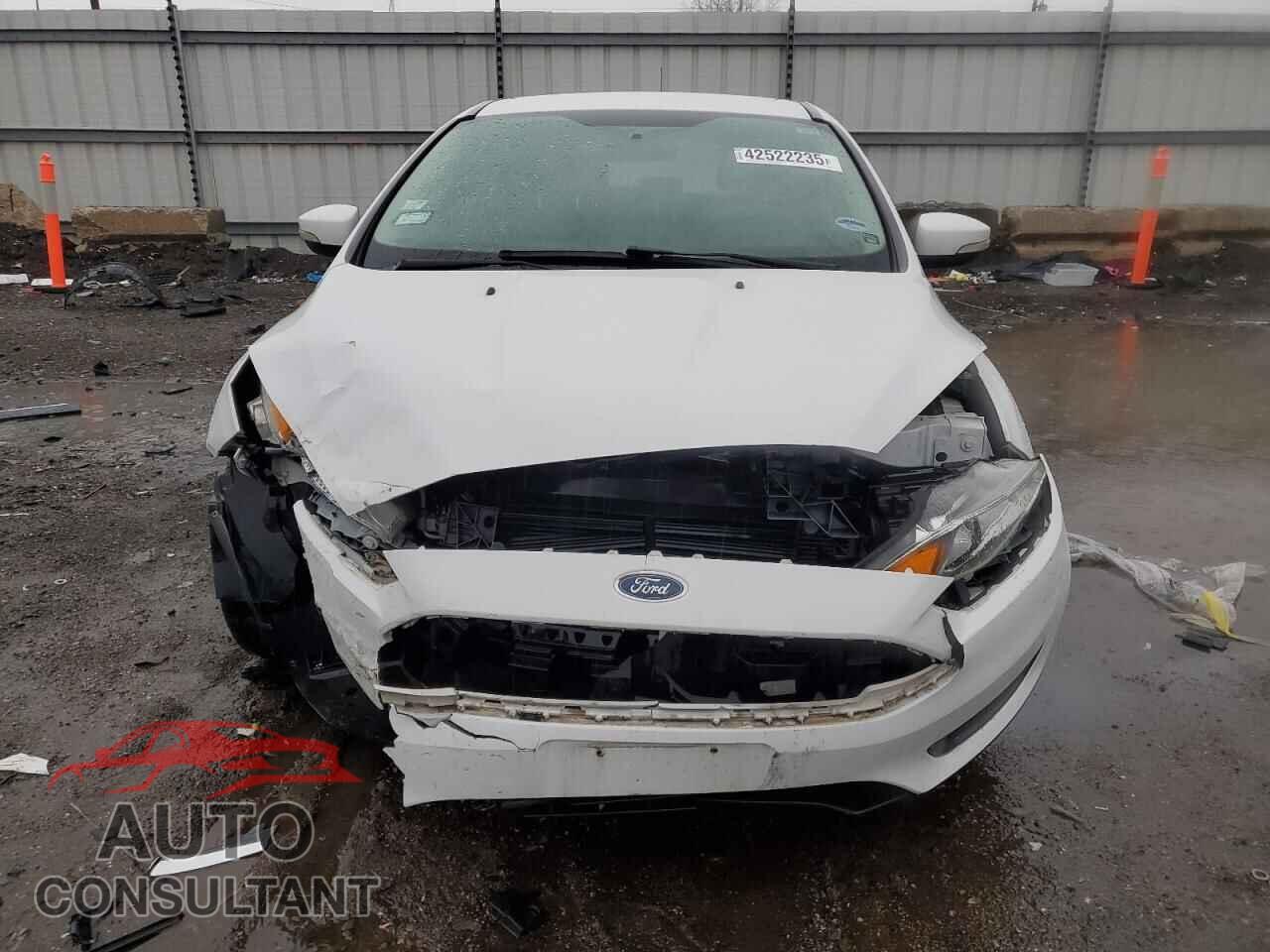 FORD FOCUS 2015 - 1FADP3K27FL282485
