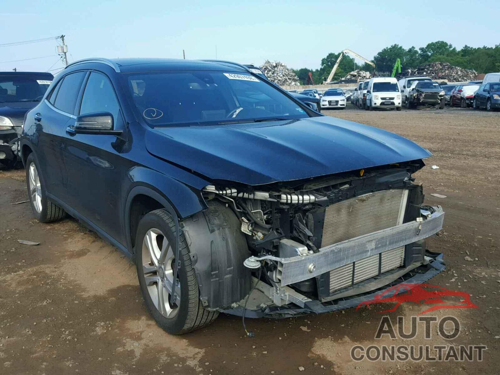 MERCEDES-BENZ GLA 250 4MATIC 2016 - WDCTG4GBXGJ203757