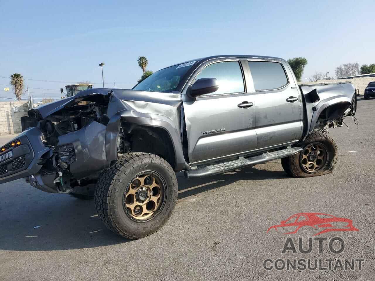 TOYOTA TACOMA 2020 - 3TMAZ5CNXLM136443