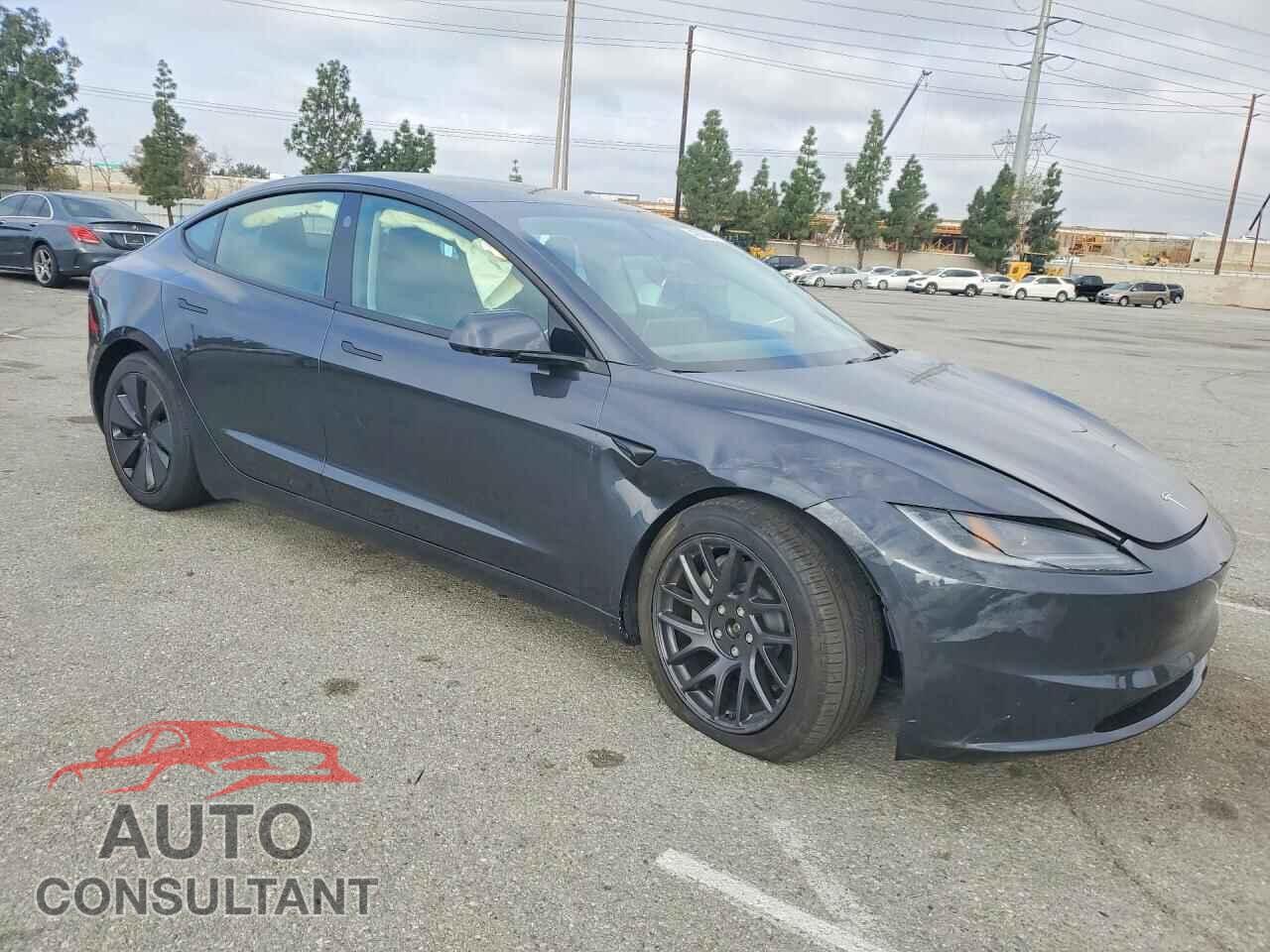 TESLA MODEL 3 2025 - 5YJ3E1EB4SF952003