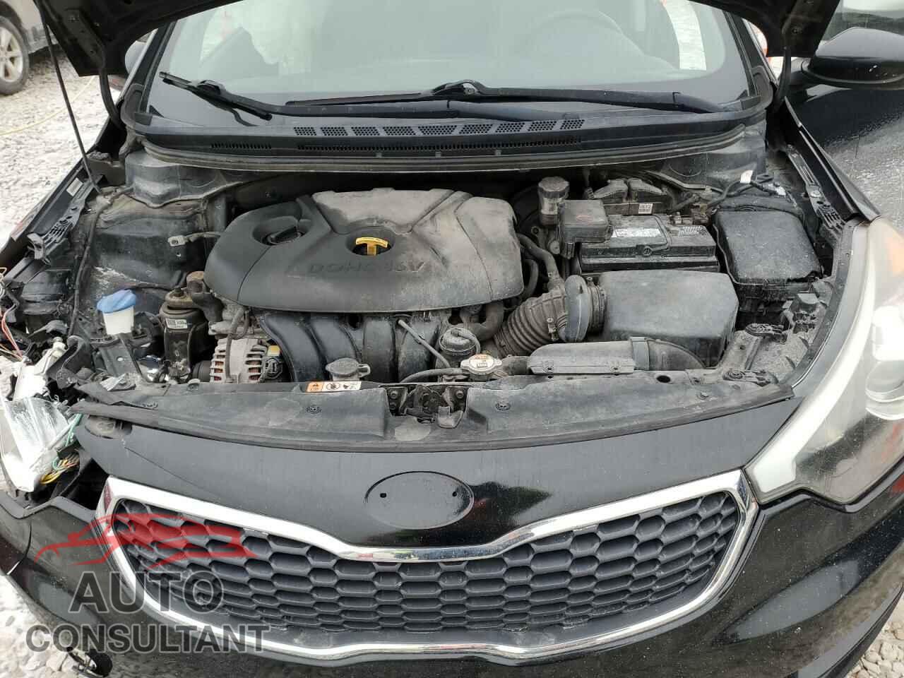 KIA FORTE 2015 - KNAFK4A68F5305592