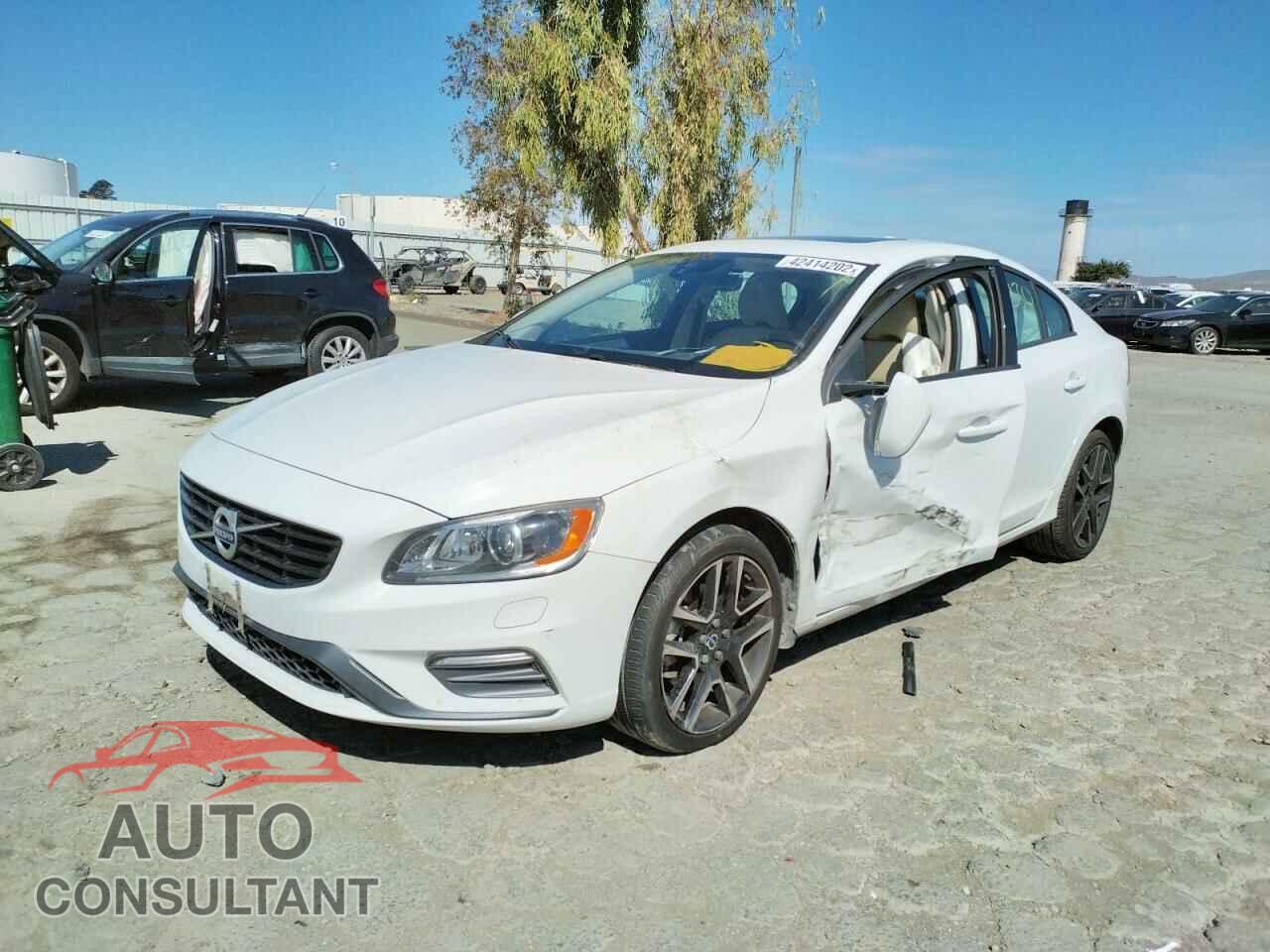 VOLVO S60 2017 - YV126MFL3H2432463