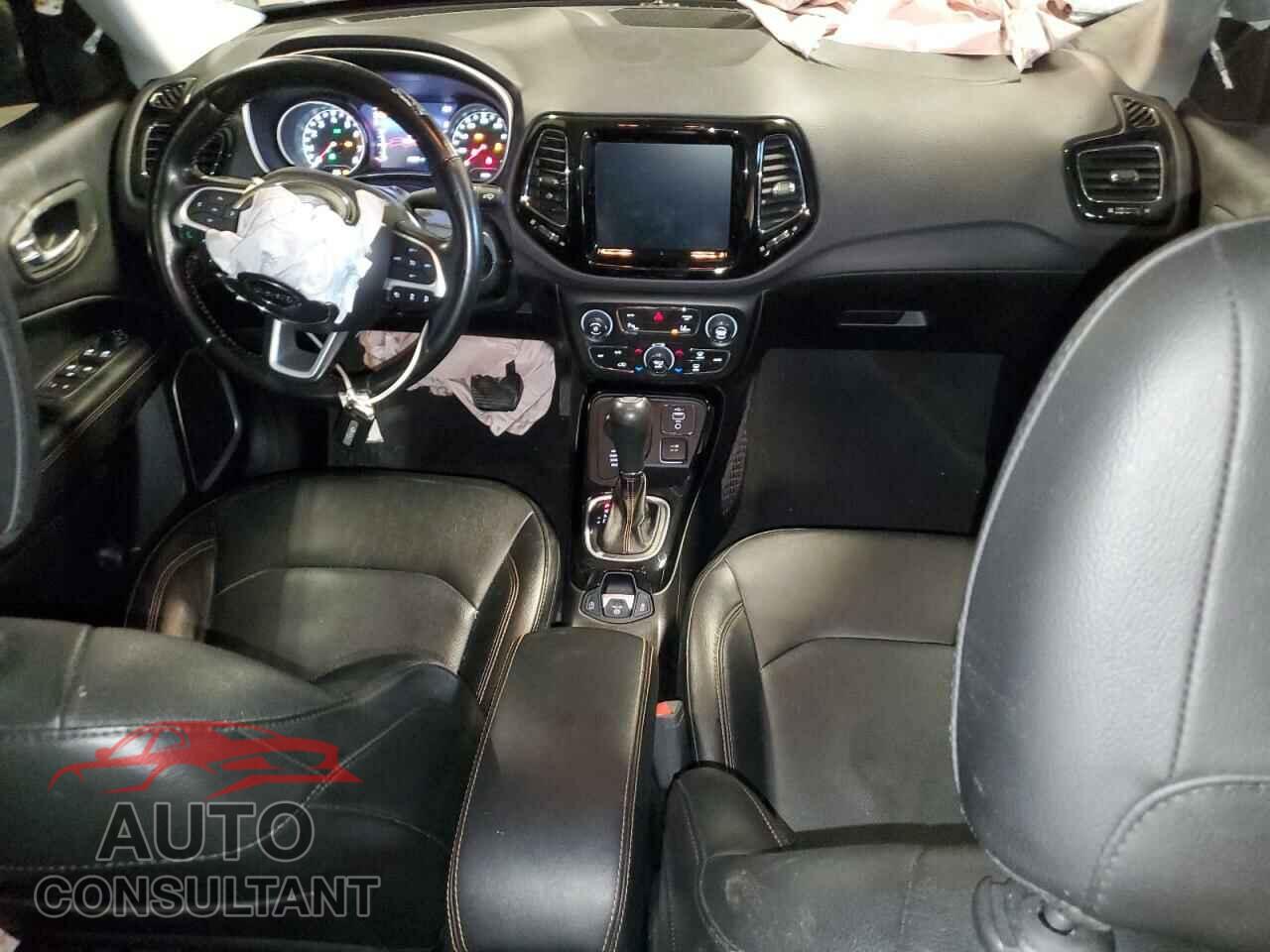 JEEP COMPASS 2021 - 3C4NJDCBXMT520660