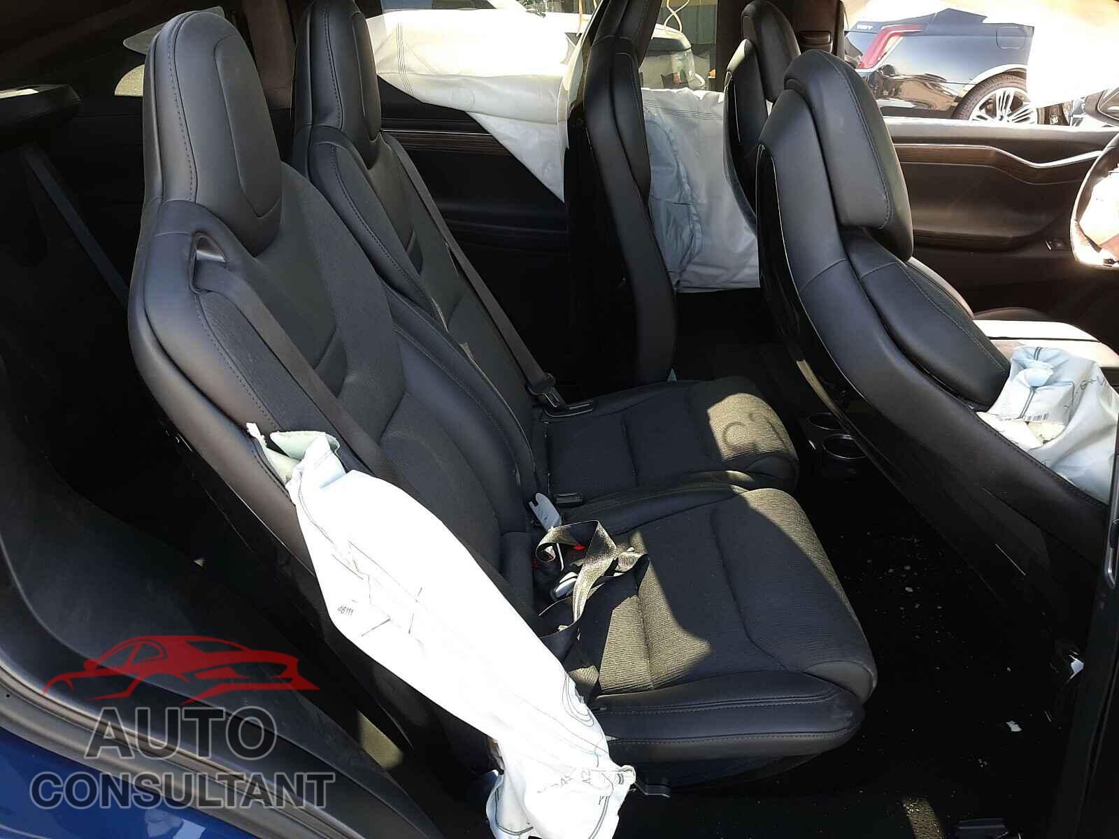 TESLA MODEL X 2016 - 5YJXCAE29GF002900