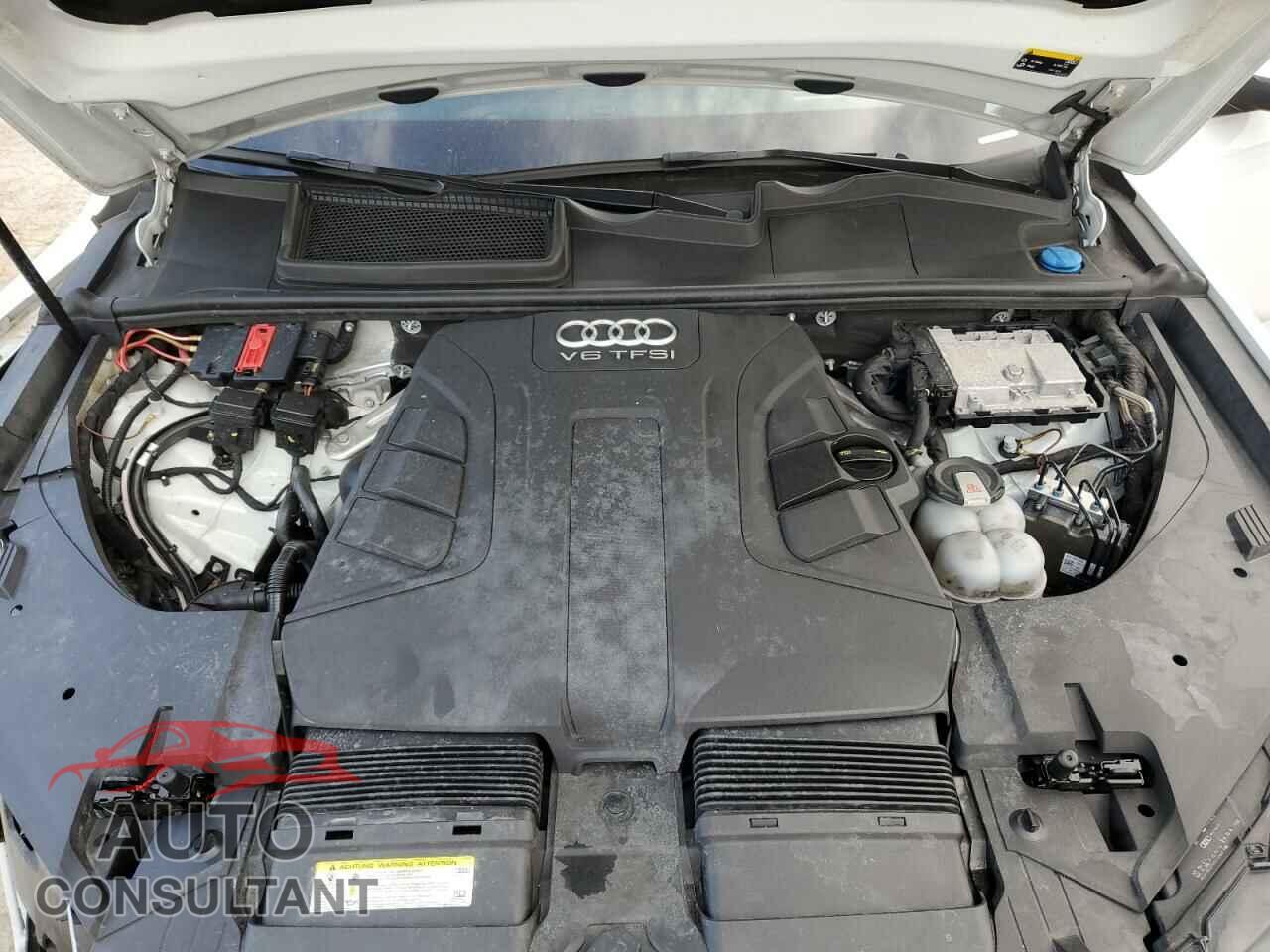 AUDI Q7 2018 - WA1VAAF79JD018692