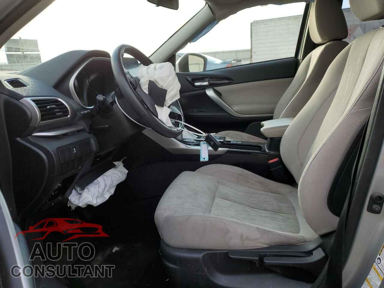 MITSUBISHI ECLIPSE 2018 - JA4AT5AA4JZ038712