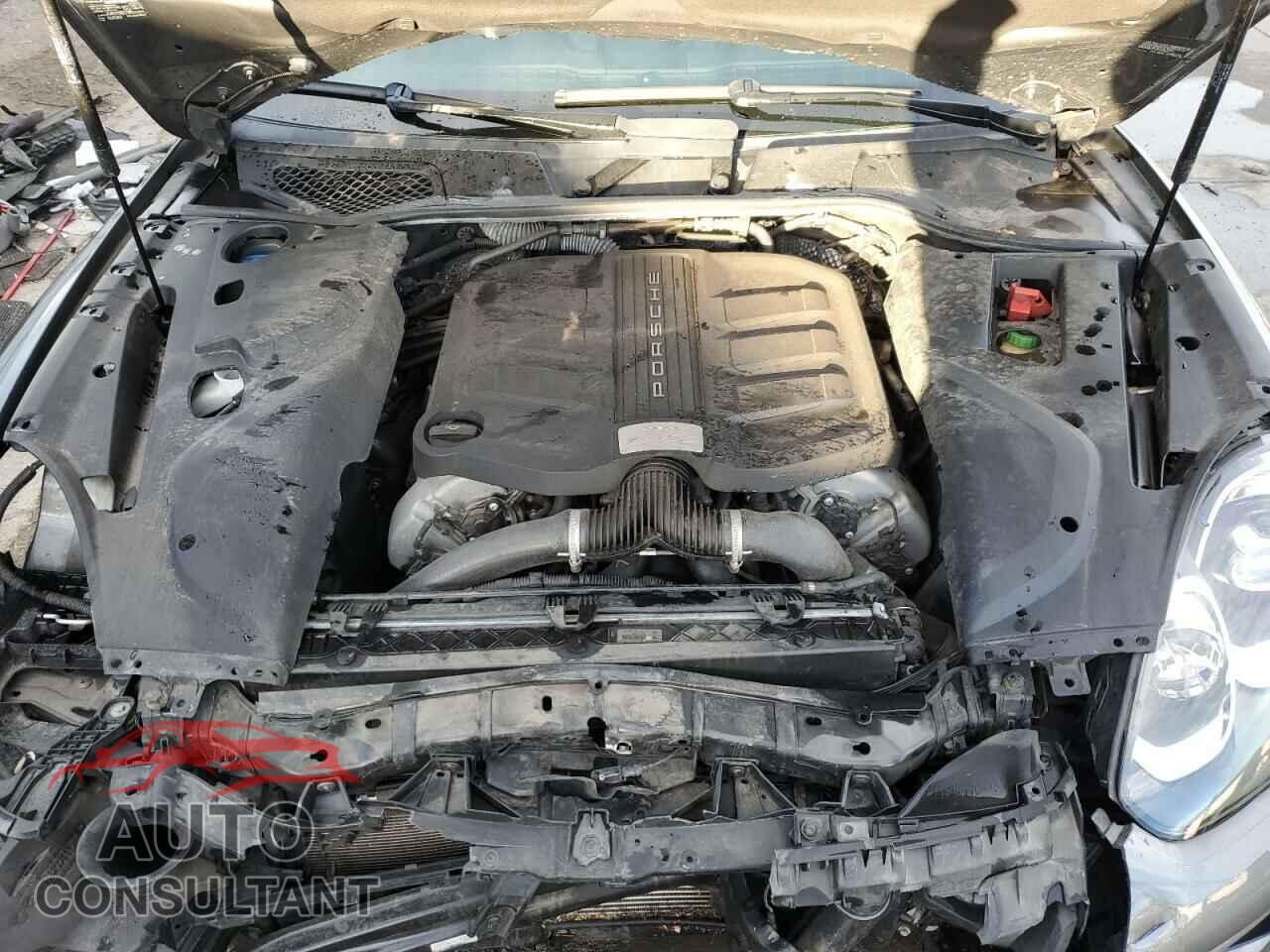 PORSCHE CAYENNE 2018 - WP1AB2A23JLA60329