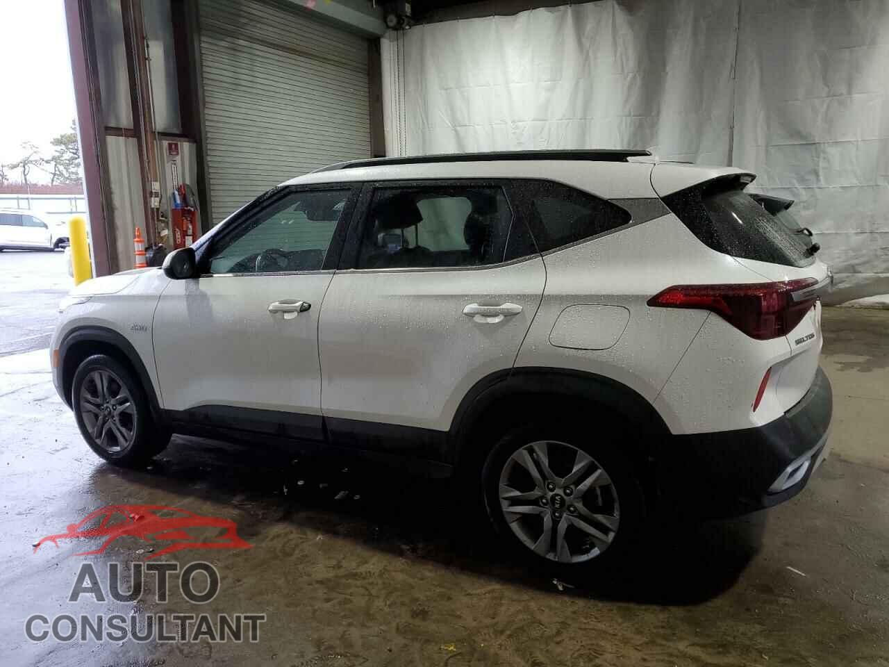 KIA SELTOS 2021 - KNDEUCAA9M7100632