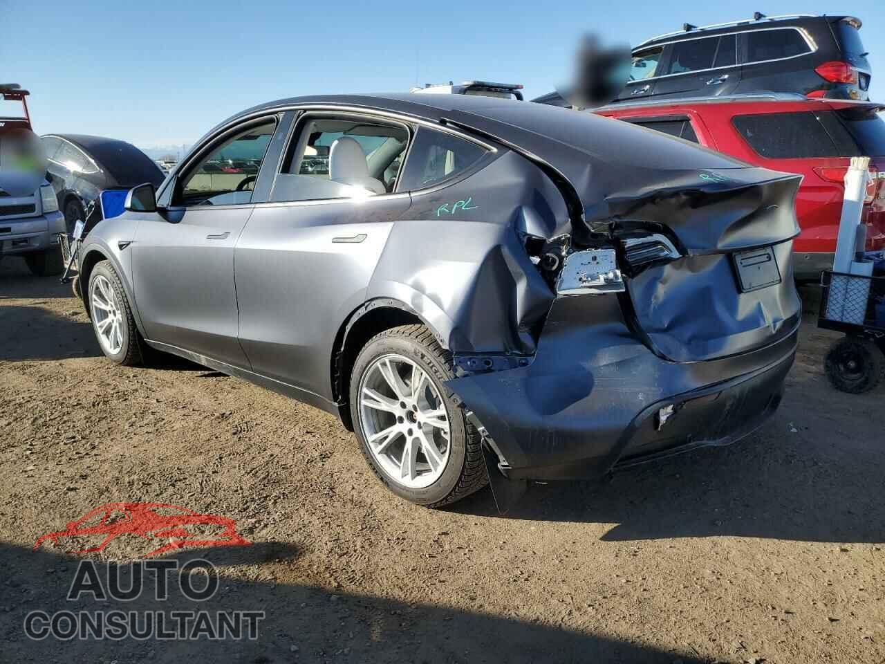 TESLA MODEL Y 2023 - 7SAYGAEE7PF798438