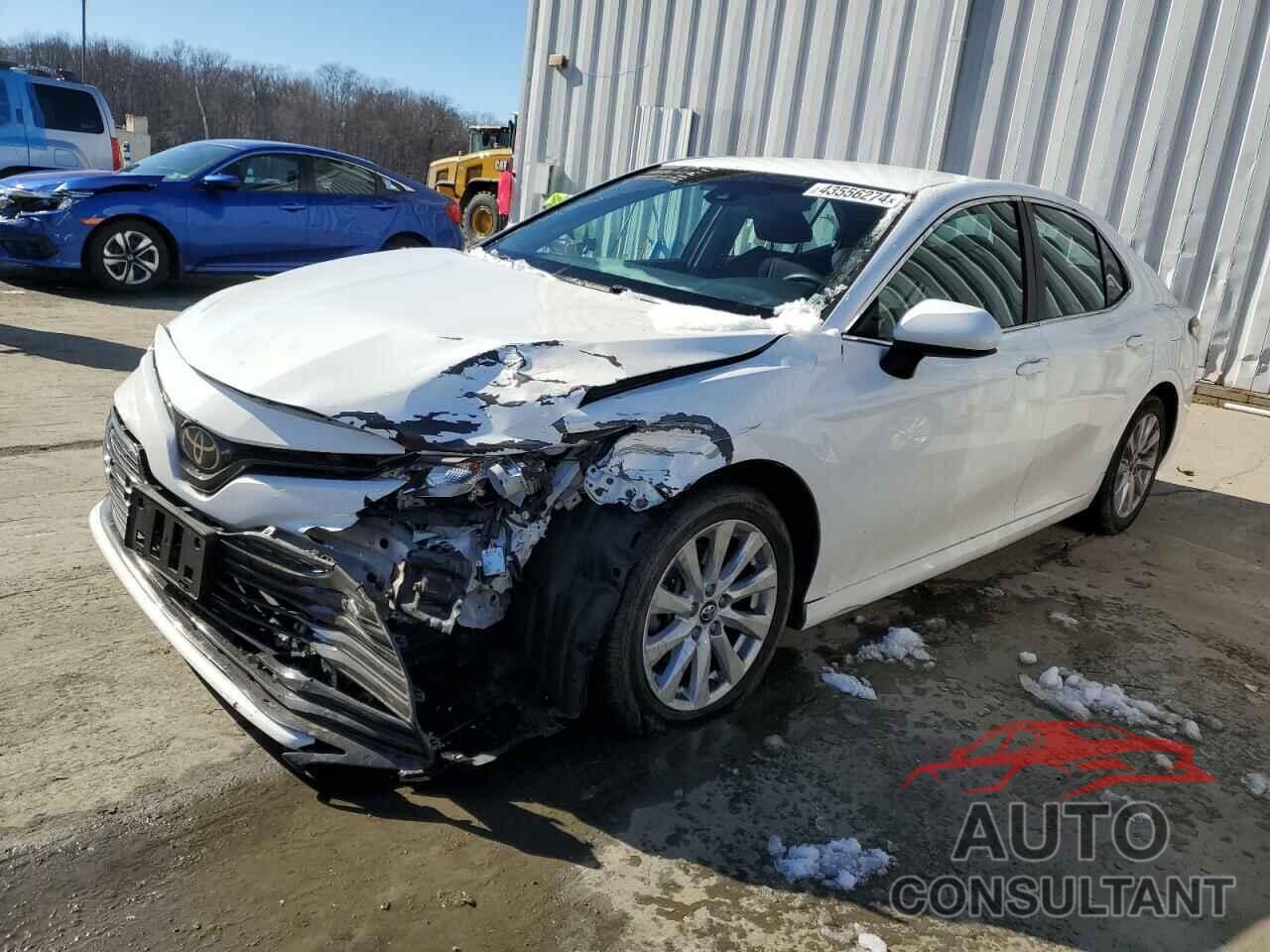 TOYOTA CAMRY 2018 - 4T1B11HK6JU061330