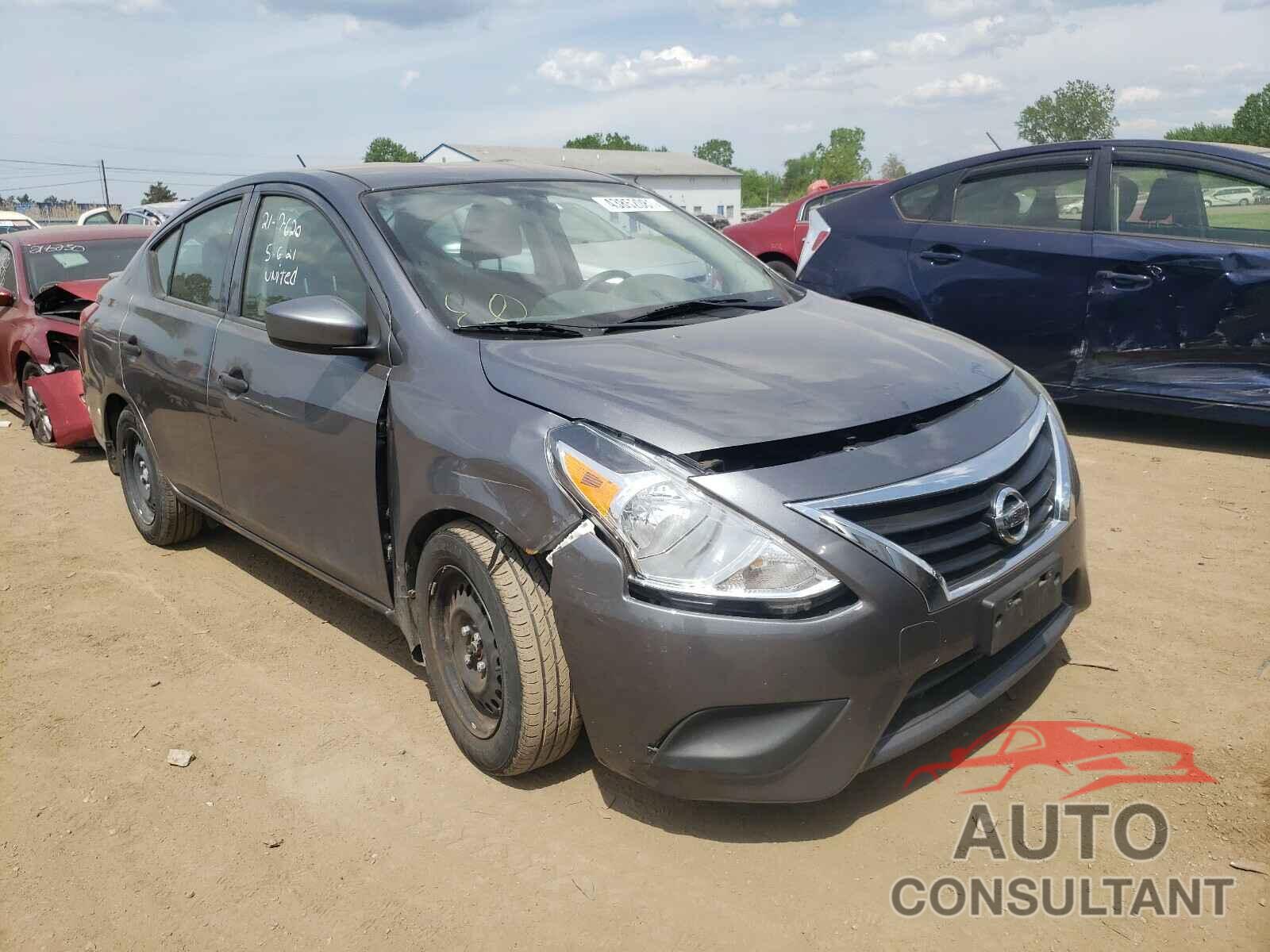 NISSAN VERSA 2018 - 3N1CN7AP9JL800998