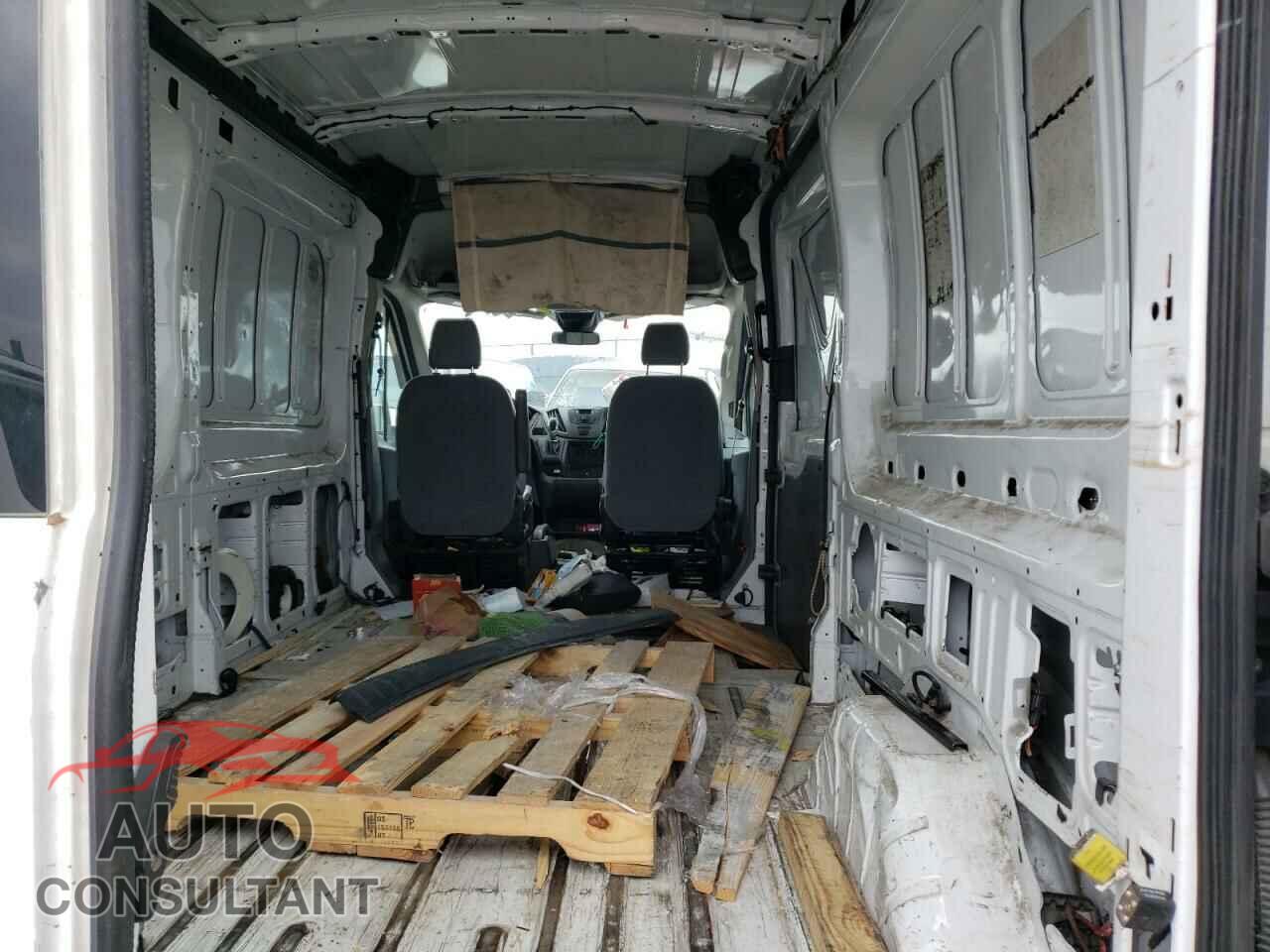 FORD TRANSIT 2017 - 1FTYR2CM0HKA21532