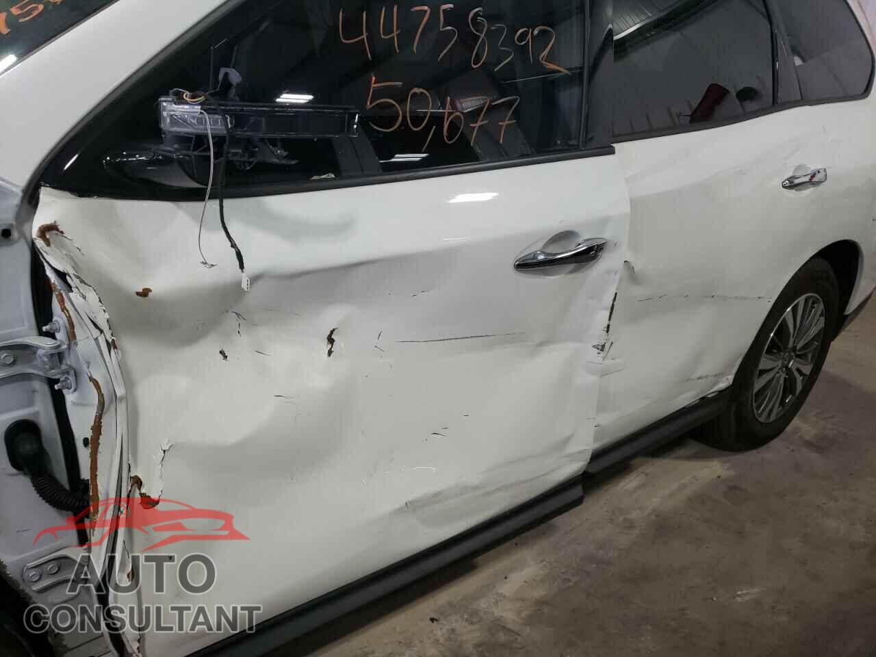 NISSAN PATHFINDER 2020 - 5N1DR2BM7LC607935