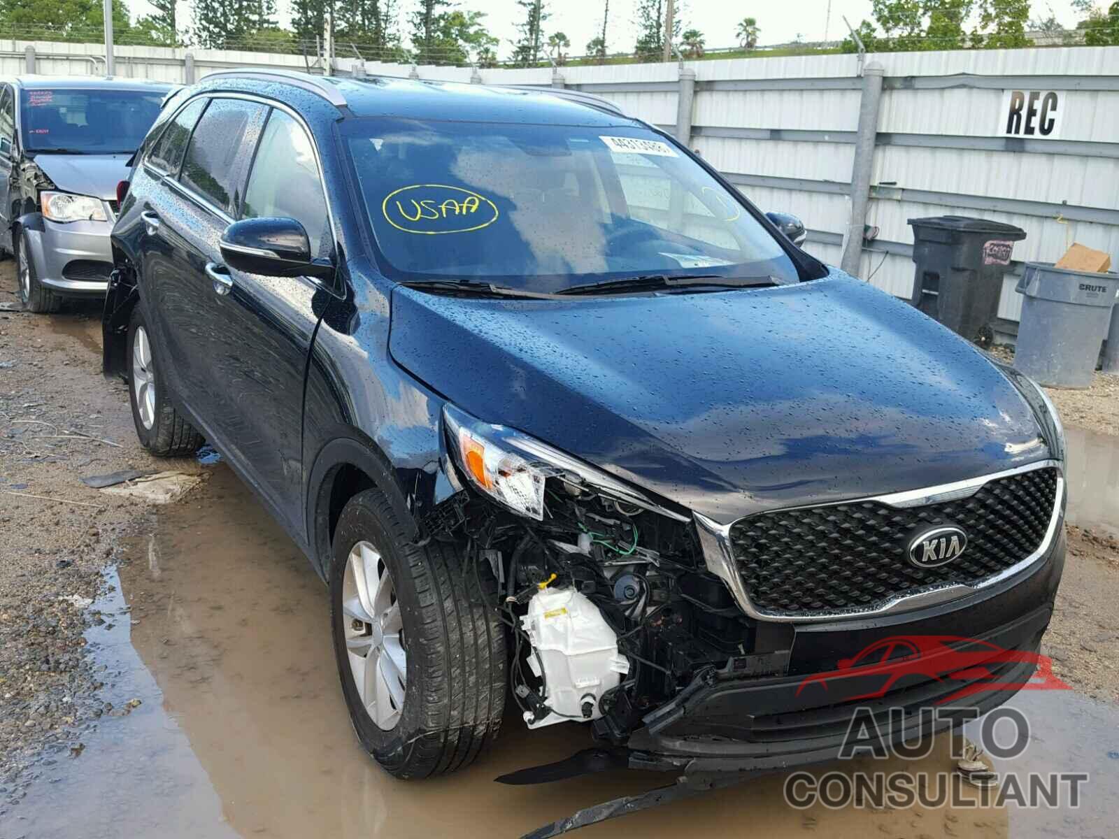 KIA SORENTO LX 2017 - 5XYPG4A37HG284713