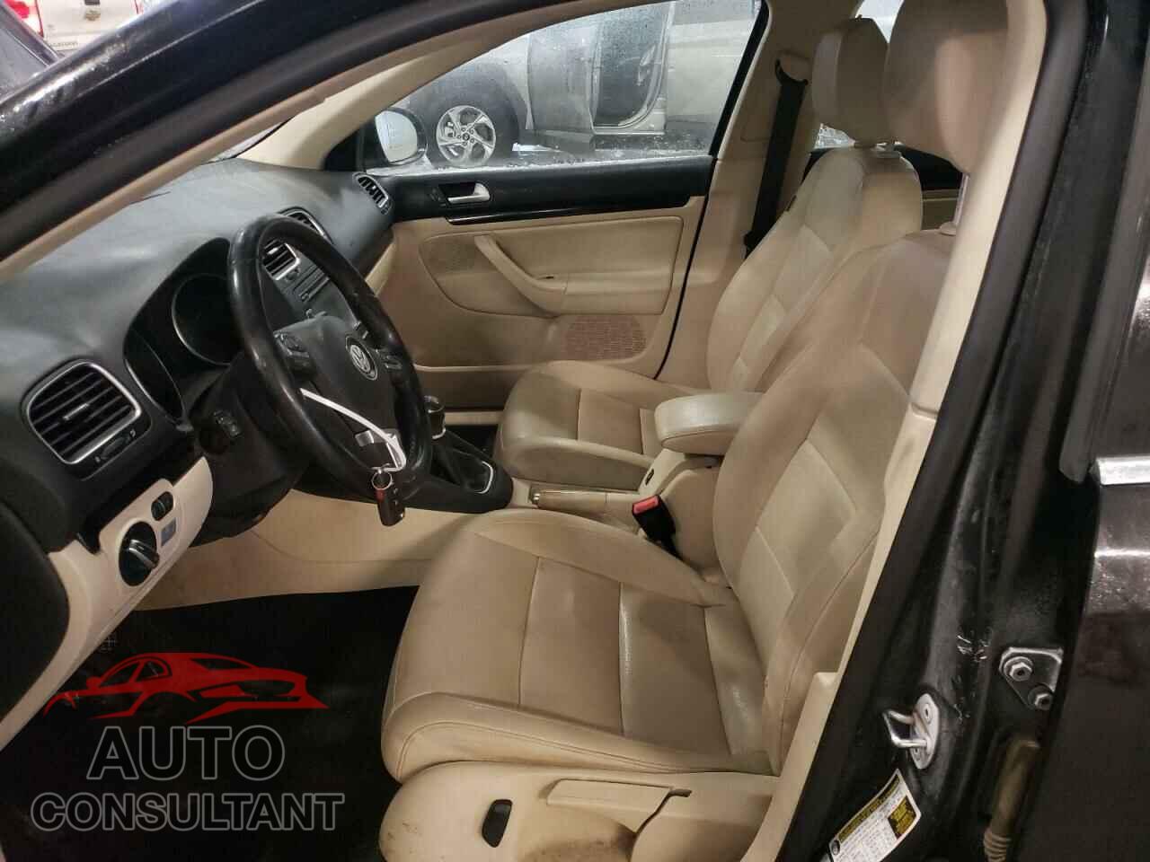 VOLKSWAGEN JETTA 2014 - 3VWML7AJXEM625953