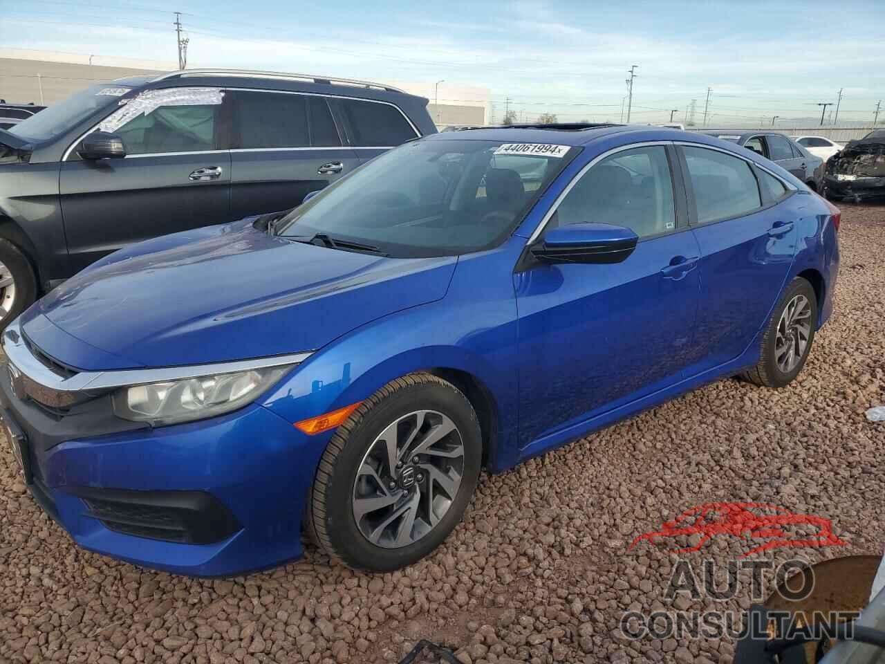 HONDA CIVIC 2018 - 19XFC2F70JE022963