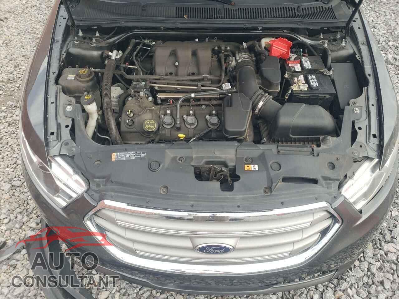 FORD TAURUS 2019 - 1FAHP2E85KG106517
